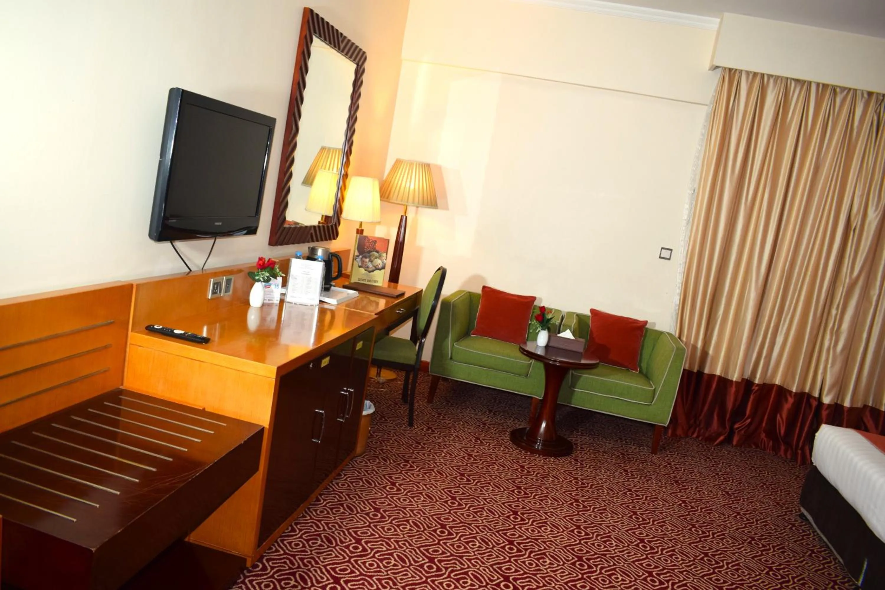 TV and multimedia in Dubai Grand Hotel by Fortune, Dubai Airport