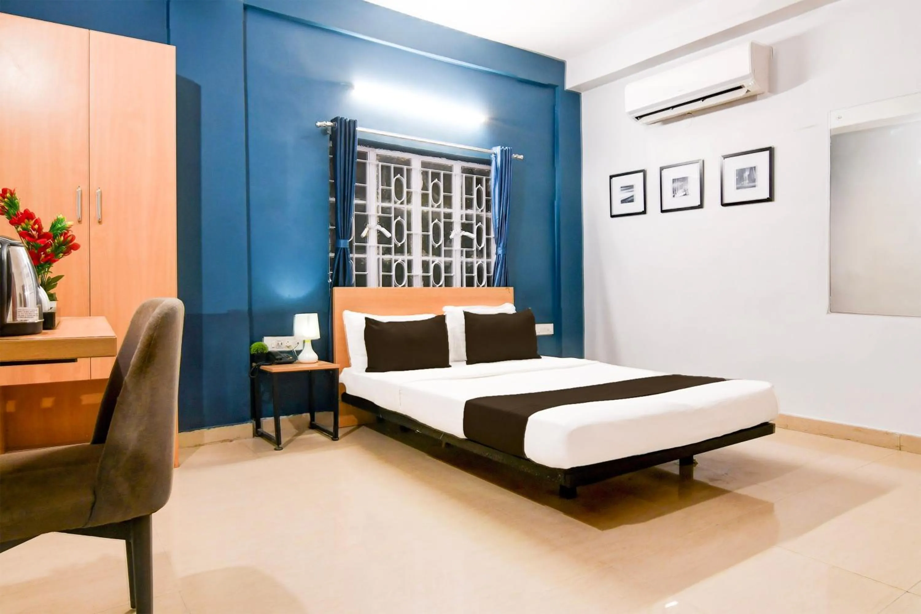 Bedroom in Super Hotel O Picnic Garden formerly Amaris Stay