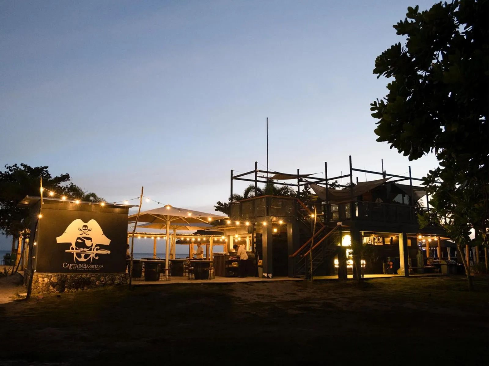 Restaurant/places to eat in Cocoons Club Laiya