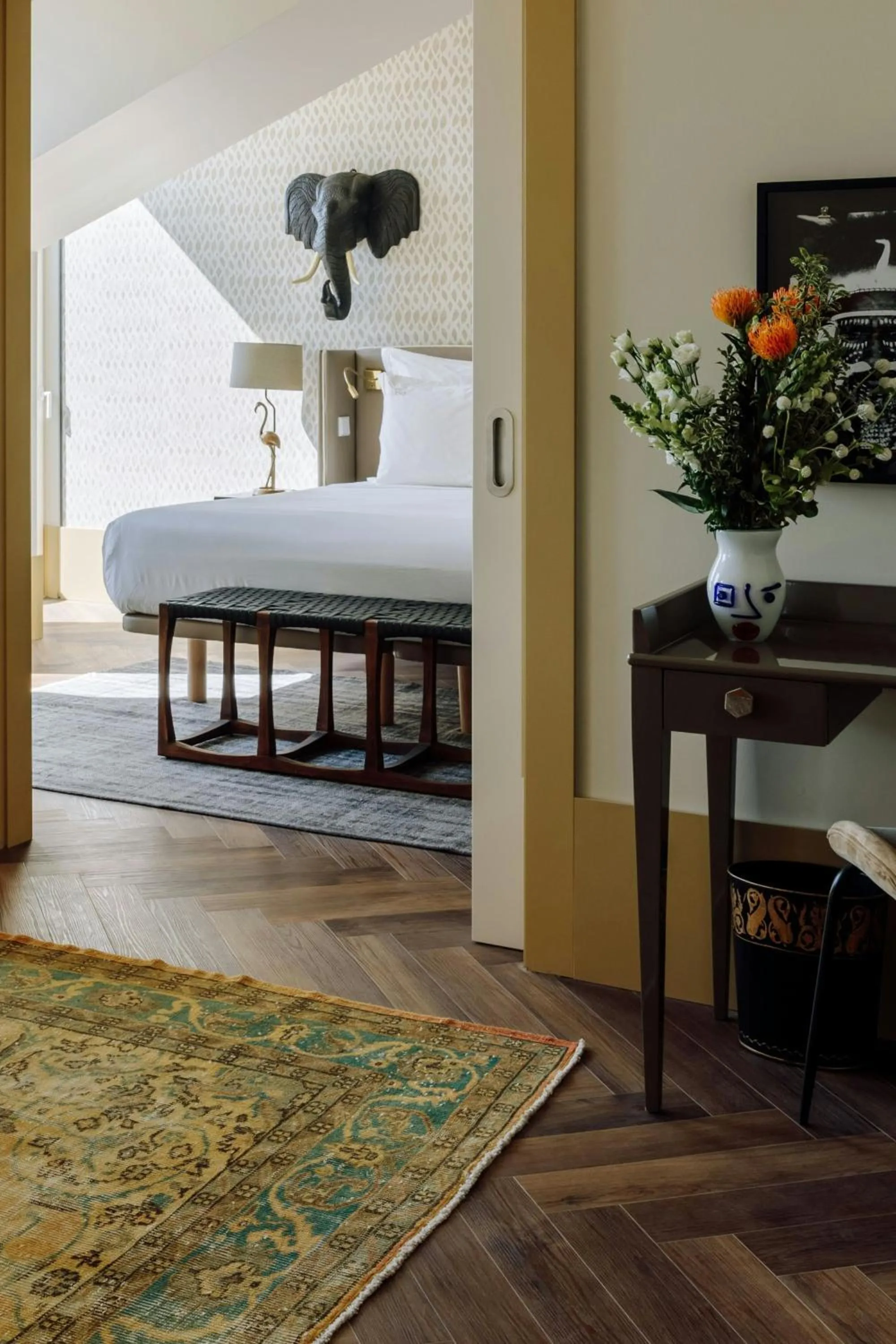 Photo of the whole room, Bed in The Ivens, Autograph Collection