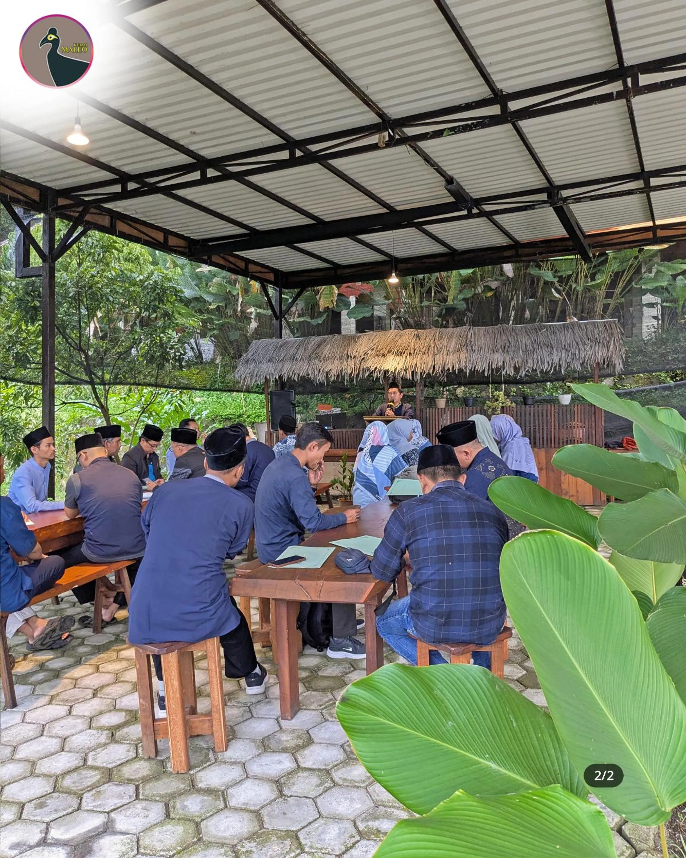 Restaurant/places to eat in Kasuari Exotic Resort Magelang