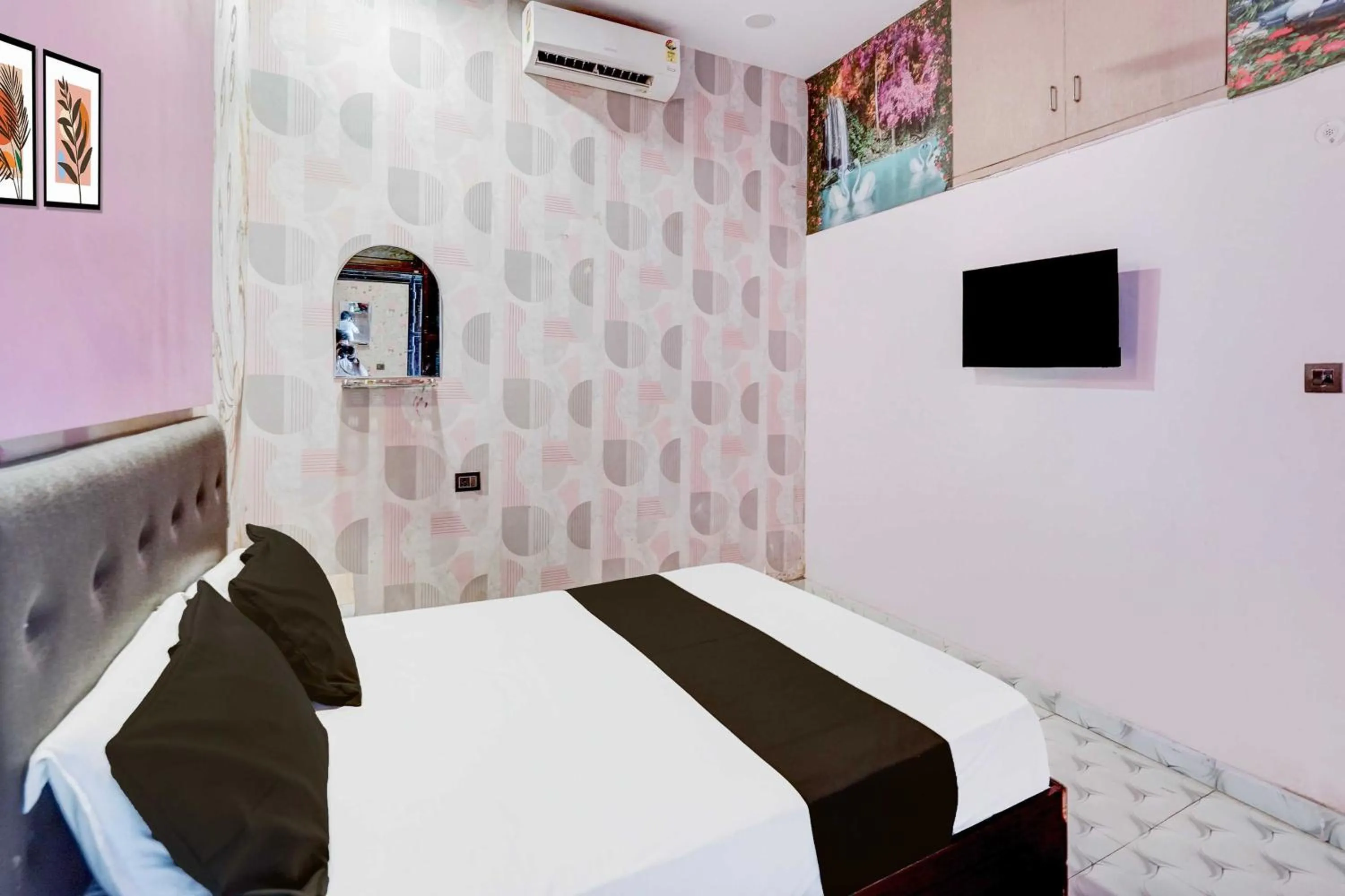 Bedroom, Bed in Hotel O Ocean's 11