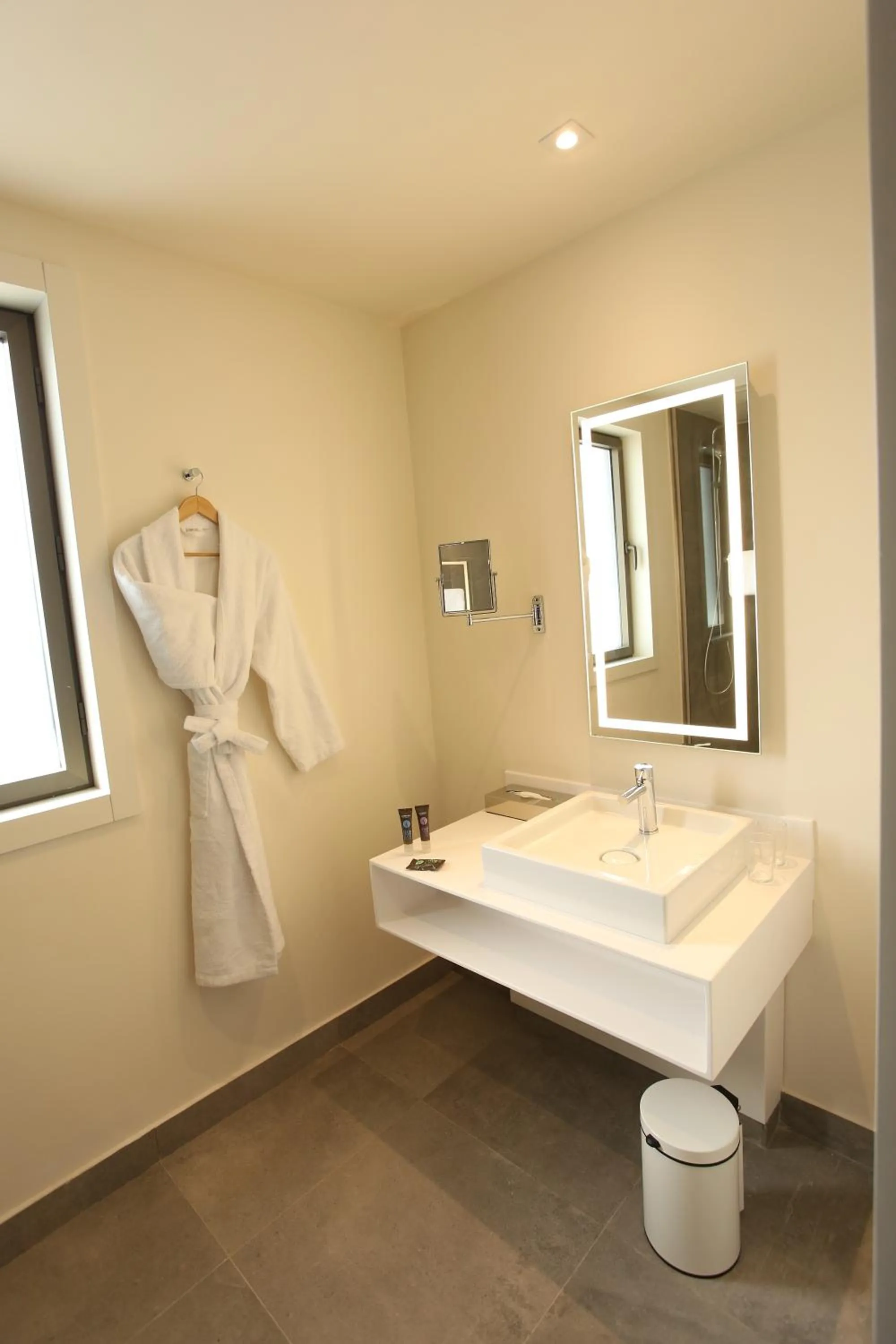 Toilet in Novotel Tunis Lac