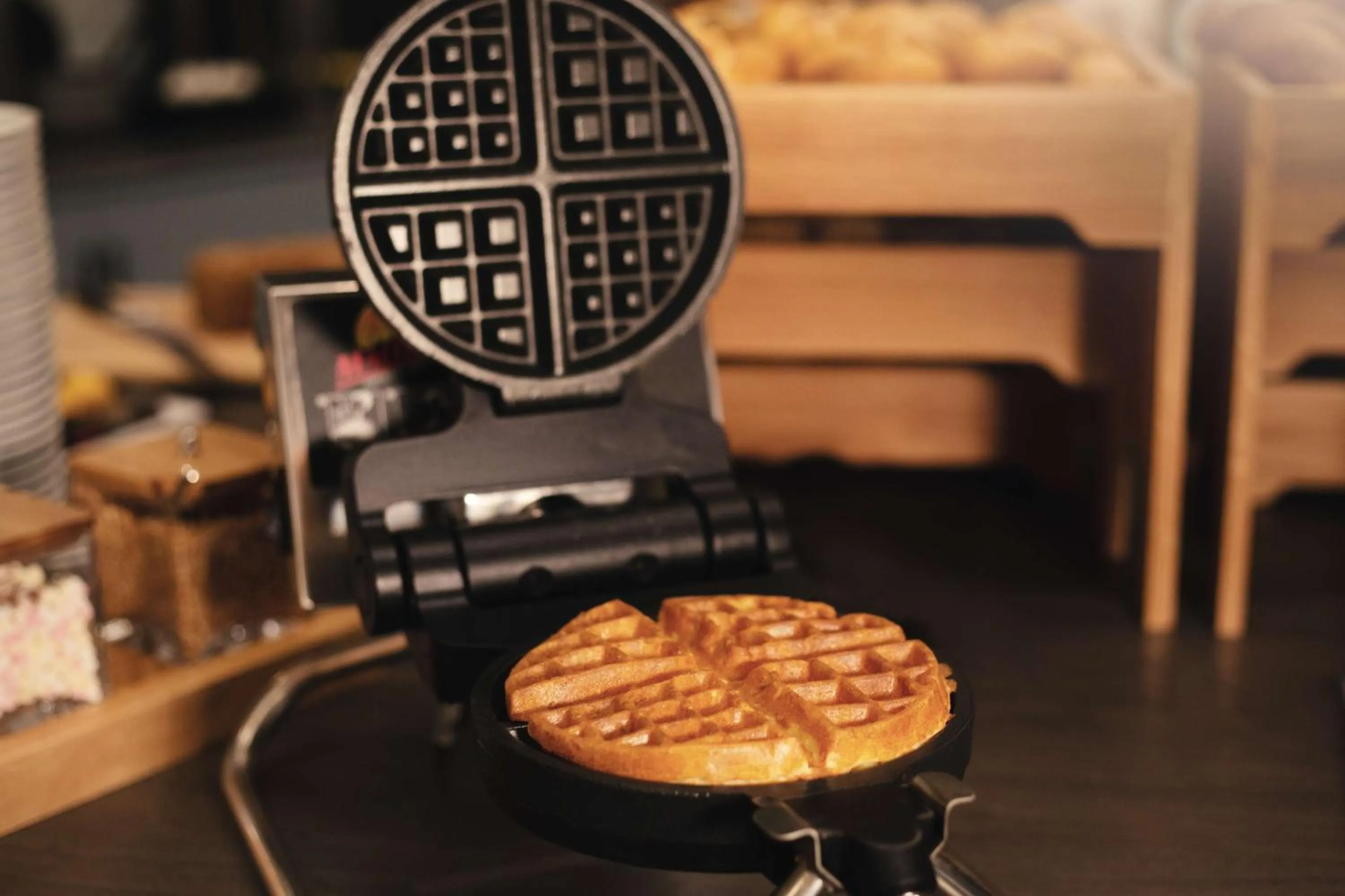 Breakfast in Hampton by Hilton Konstanz