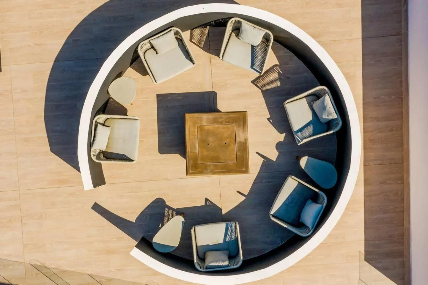 The Boat Condo by Andiani Travel