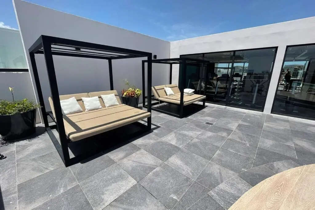 The Boat Condo by Andiani Travel