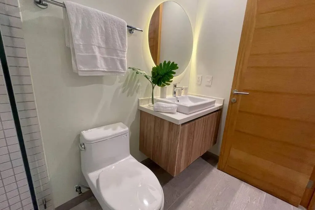 The Boat Condo by Andiani Travel