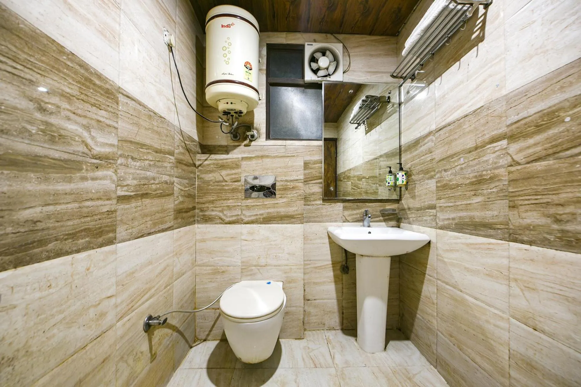 Bathroom in FabHotel Baba Residency Near New Delhi Railway Station
