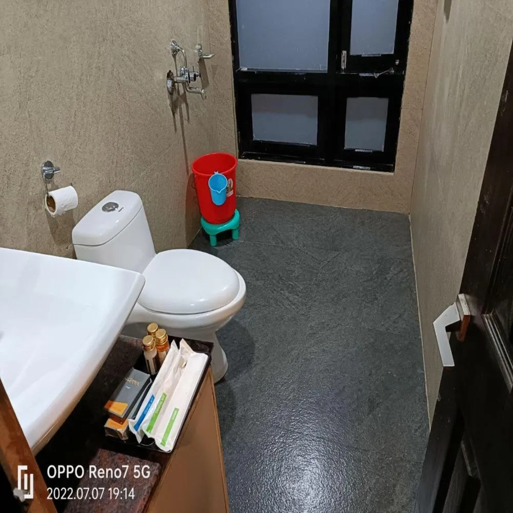 Bathroom in Istana Resort & Spa