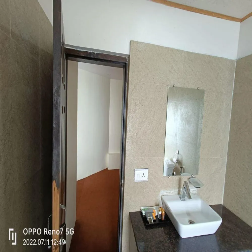 Bathroom in Istana Resort & Spa
