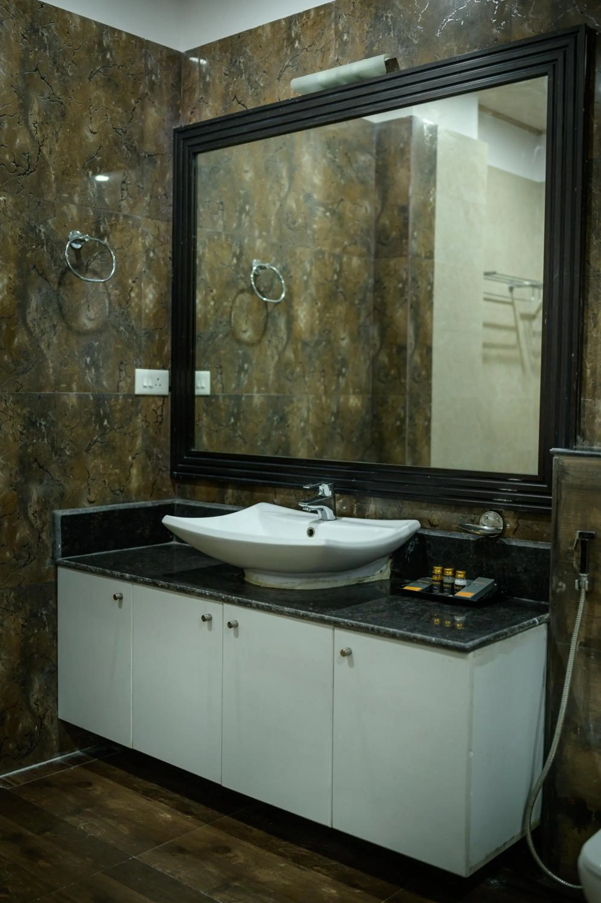 Bathroom in Istana Resort & Spa