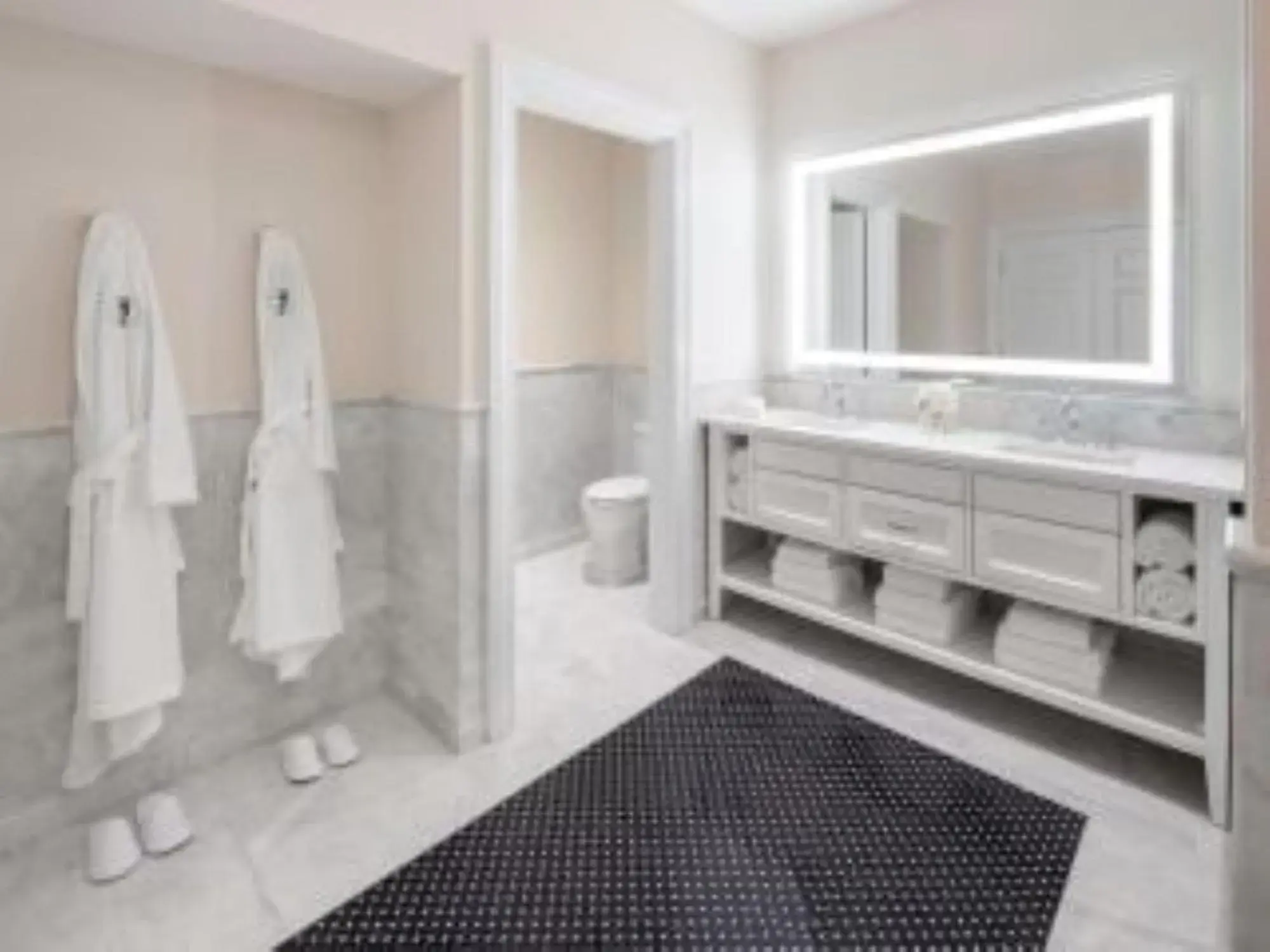 King Room in The Equestrian King Room in The Equestrian