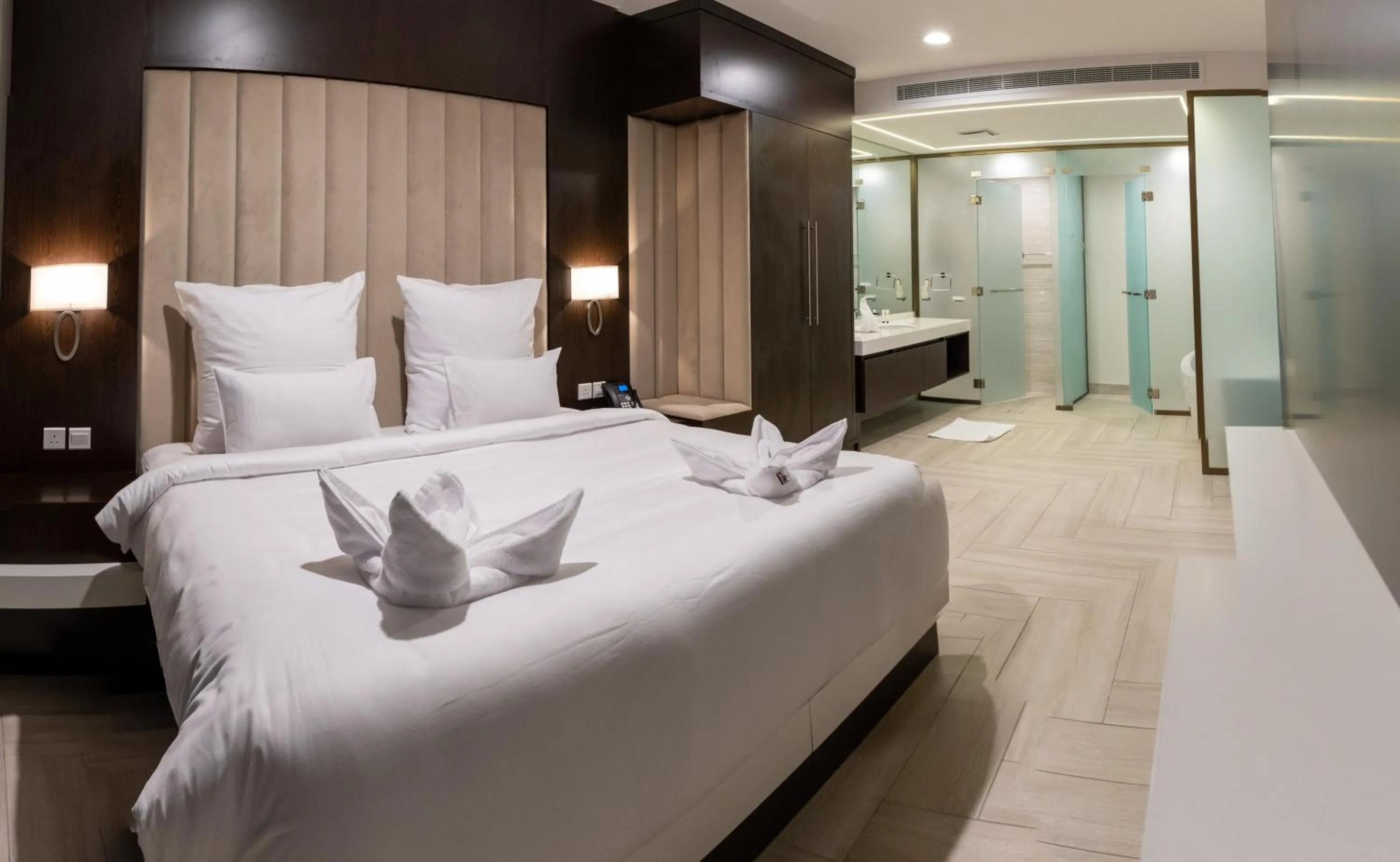 Photo of the whole room, Bed in Mirot Residence