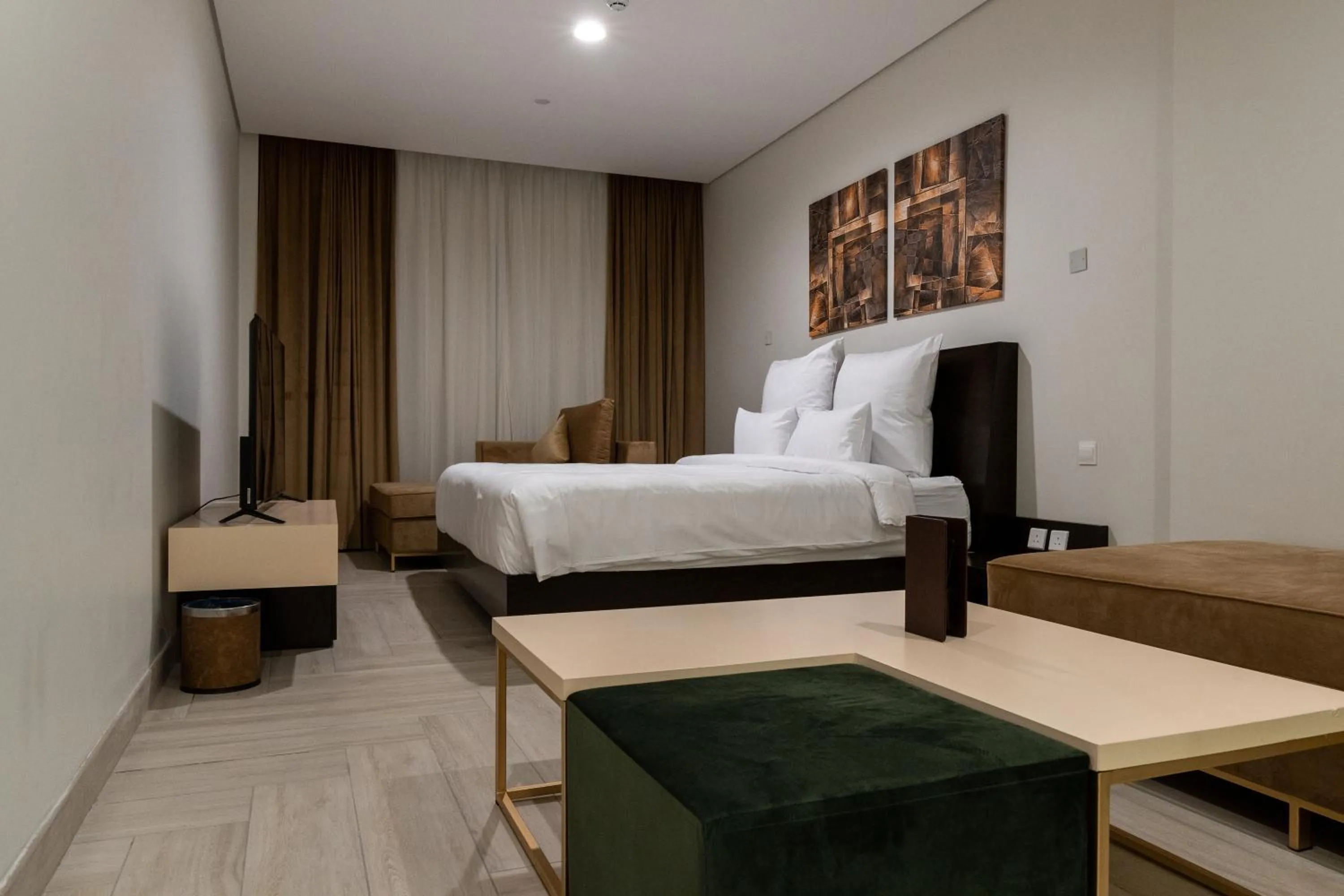 Photo of the whole room, Bed in Mirot Residence