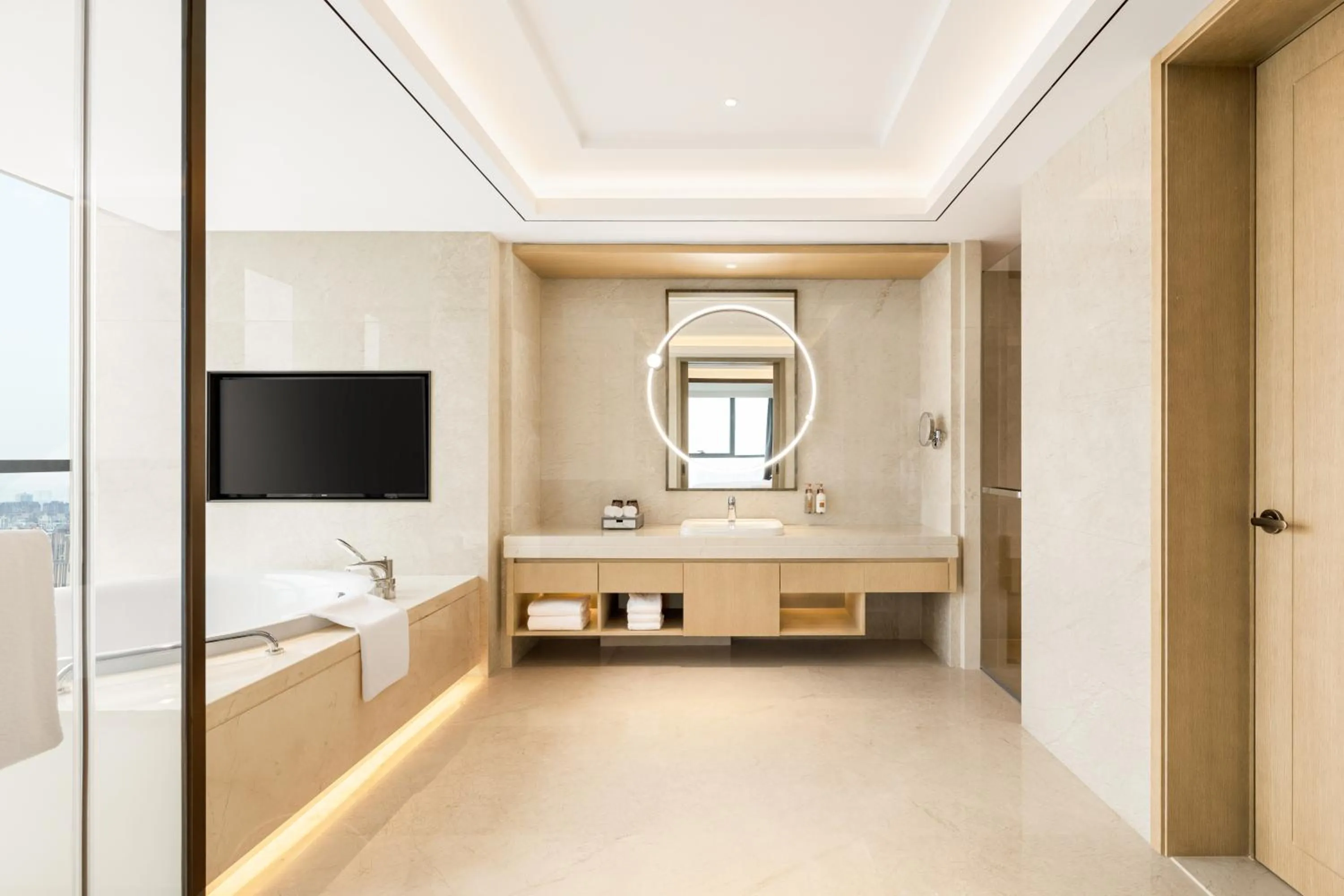 Bathroom, Bed in Crowne Plaza Changsha Development Zone by IHG