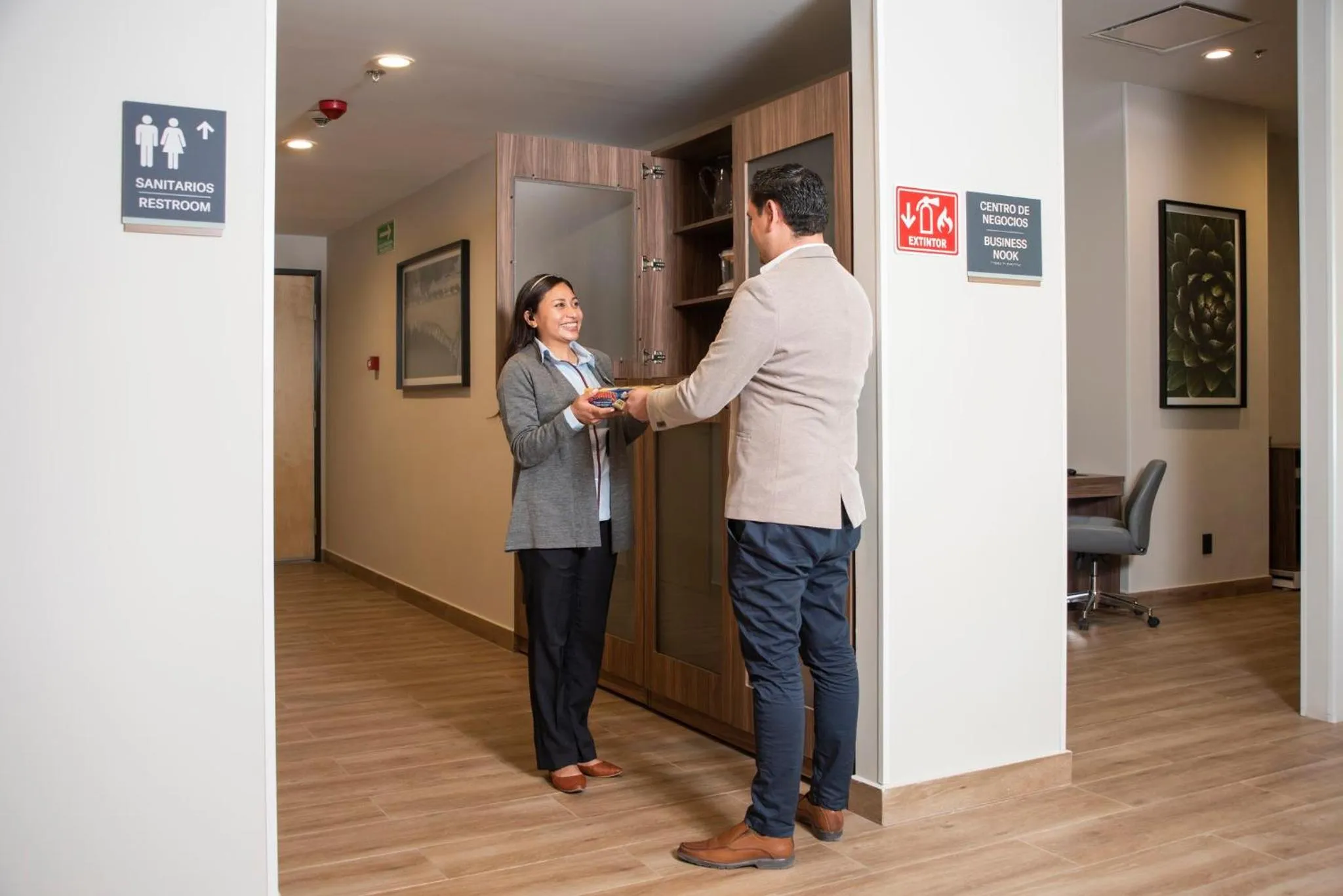 Decorative detail in Candlewood Suites - Guadalajara Galerias by IHG