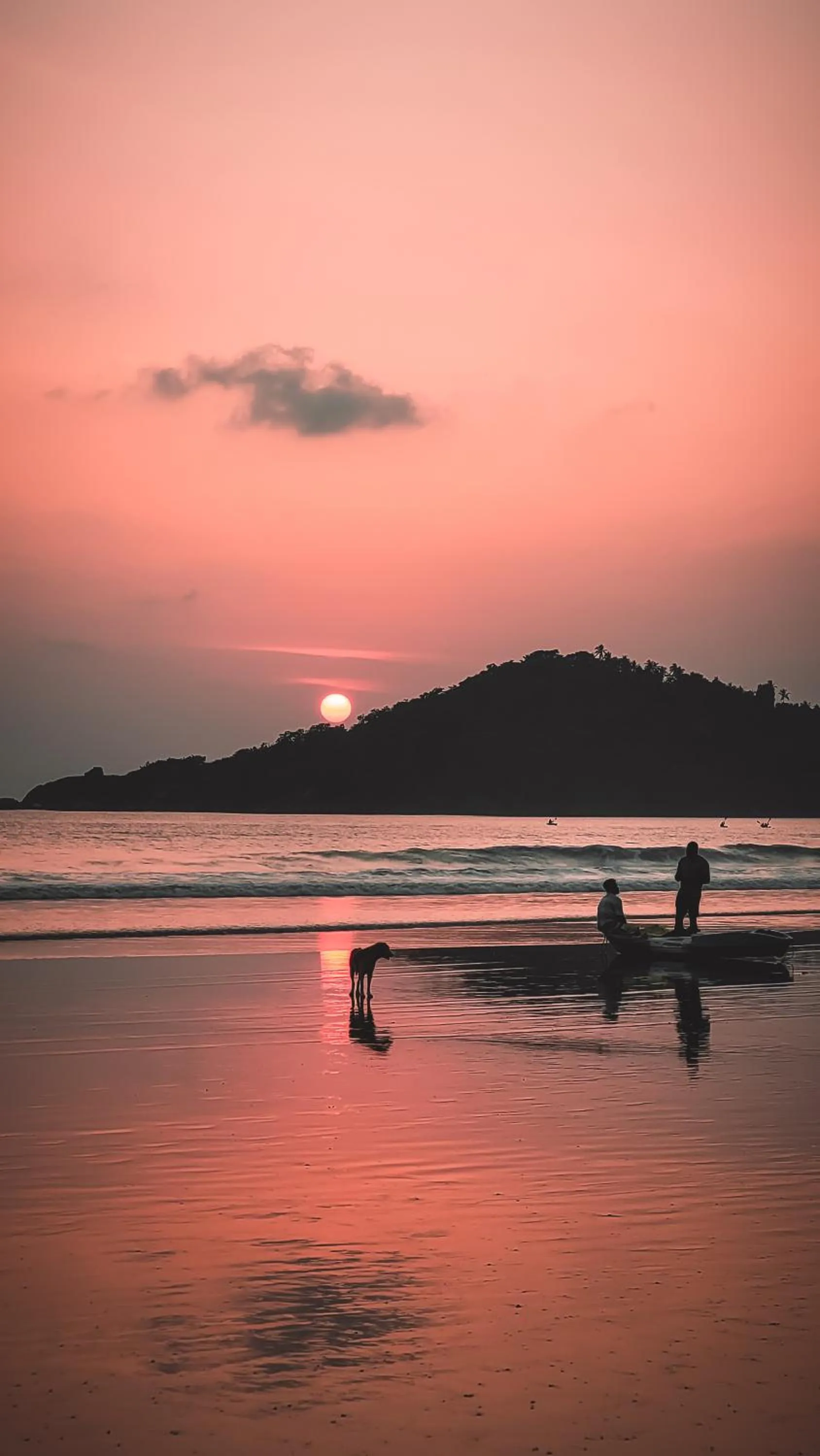 Beach in Cocos Beach Resort