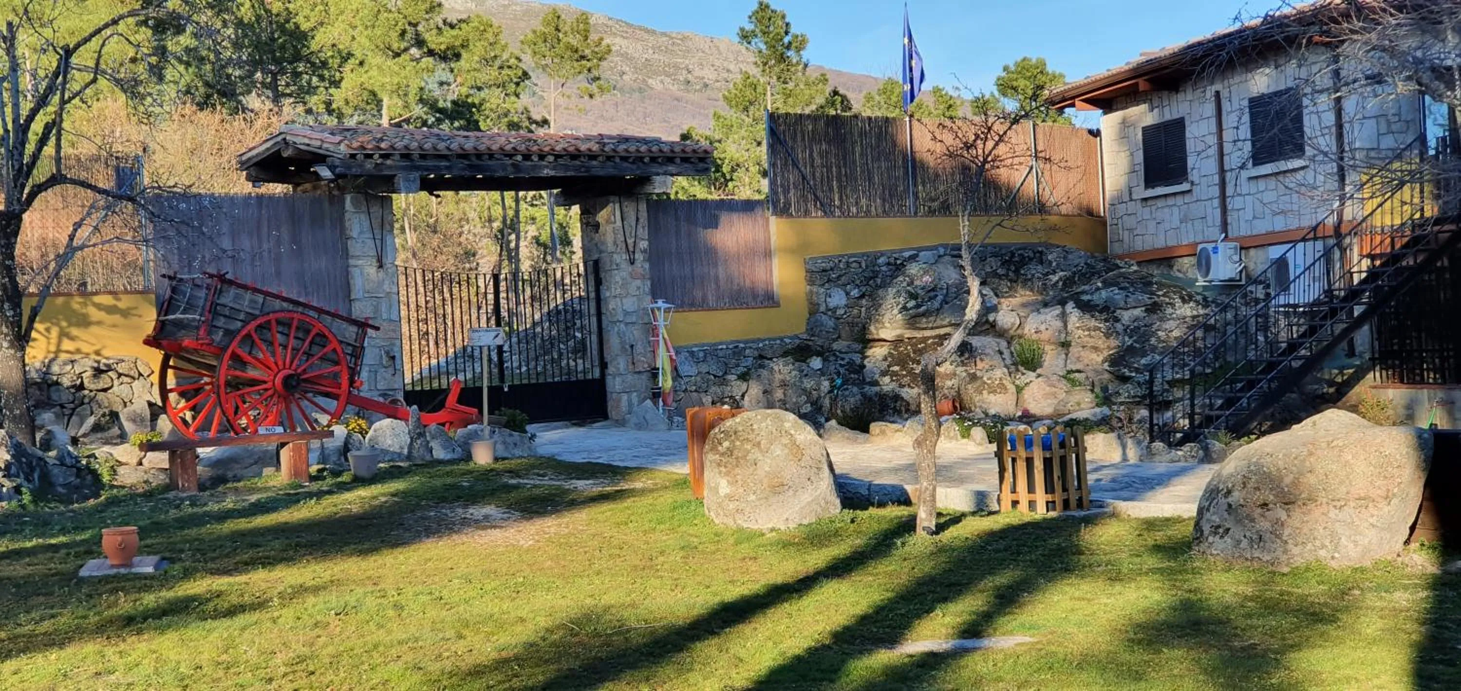 Garden view in Eras del Poeta