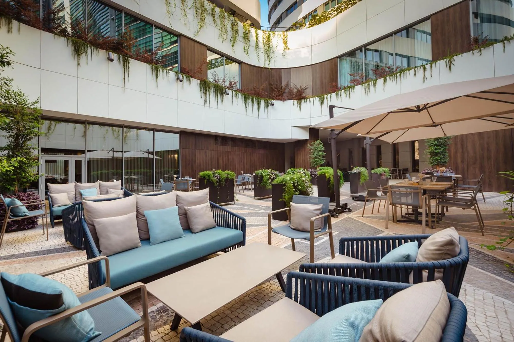 Patio in Eurostars Universal Lisboa