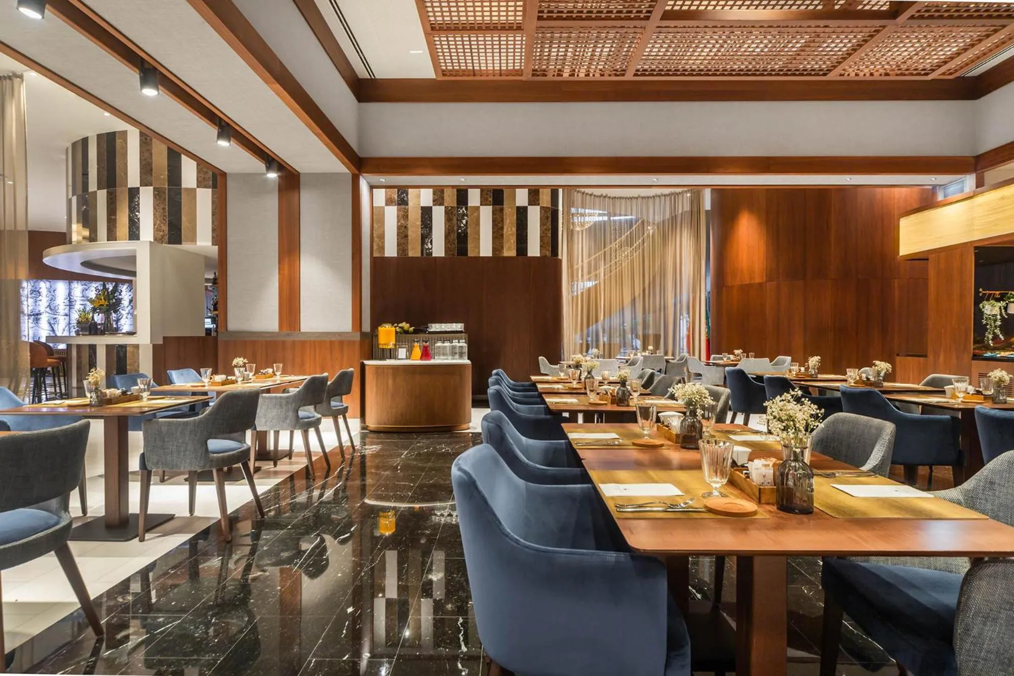 Restaurant/places to eat in Eurostars Universal Lisboa