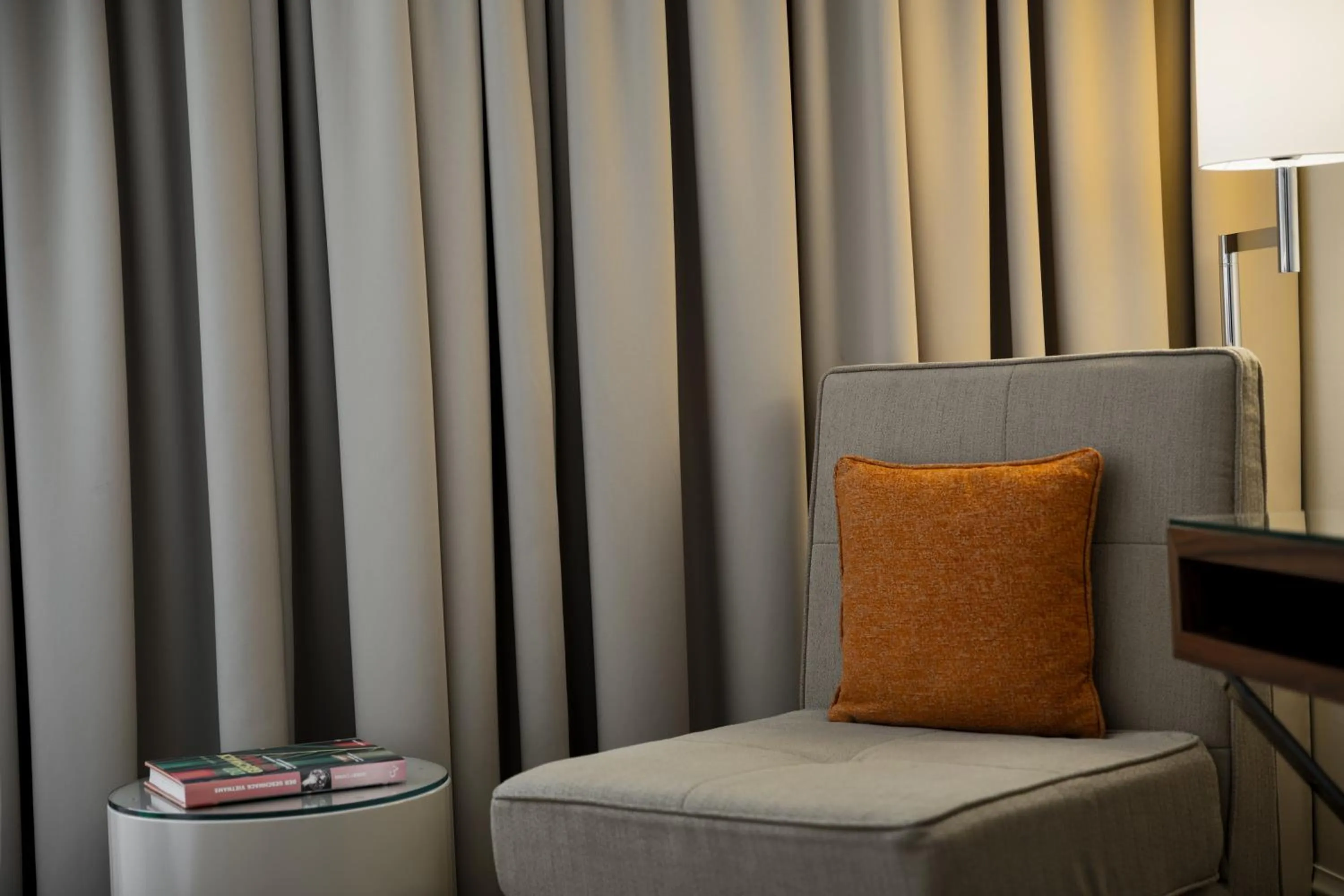 Seating area in Renaissance Lucerne Hotel