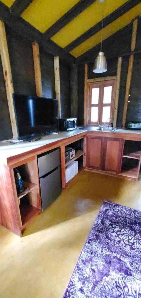 kitchen in Bak A Yaad