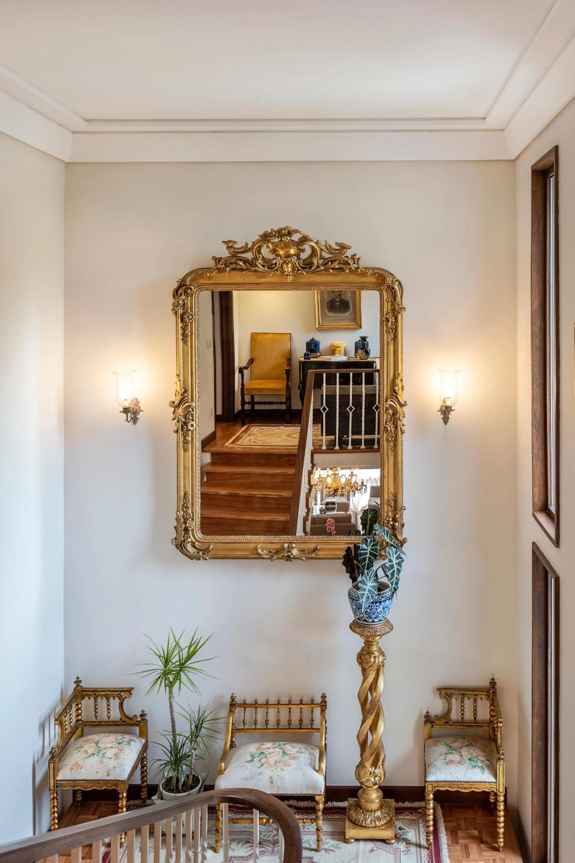 Decorative detail in Santiago Family House