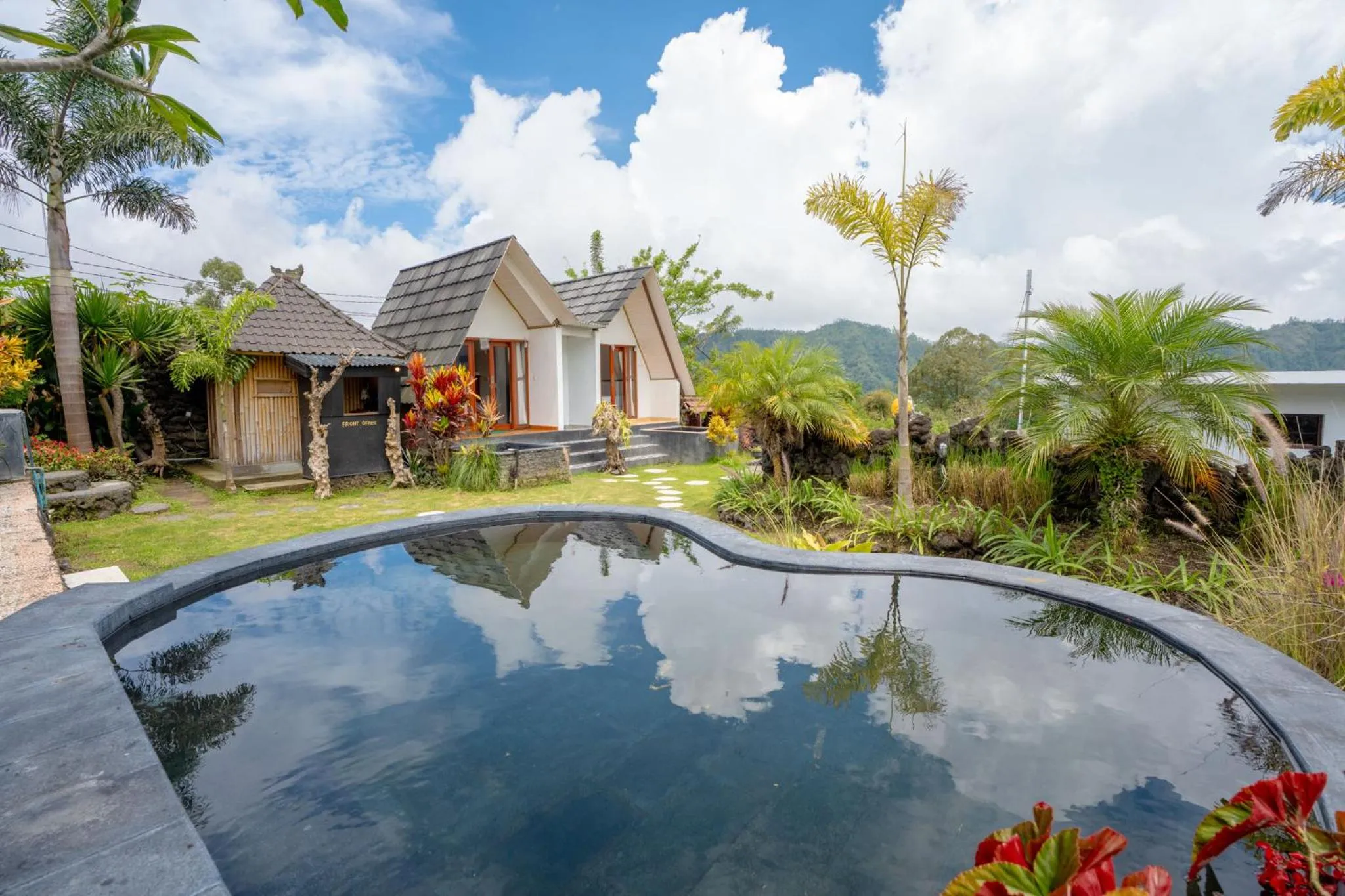 Swimming pool in Break Villa Kintamani