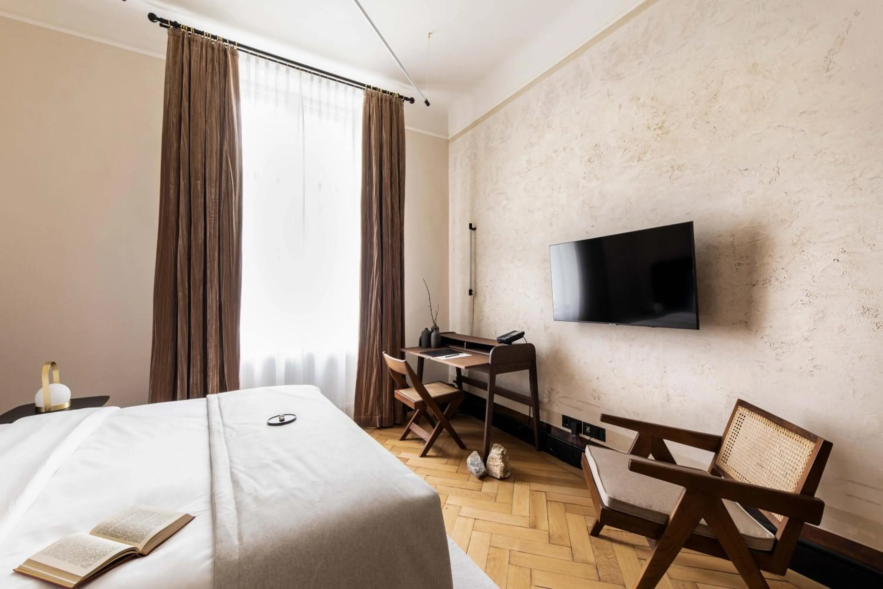 Bed in Zola Hotel - Palais de Bohème Adults Only