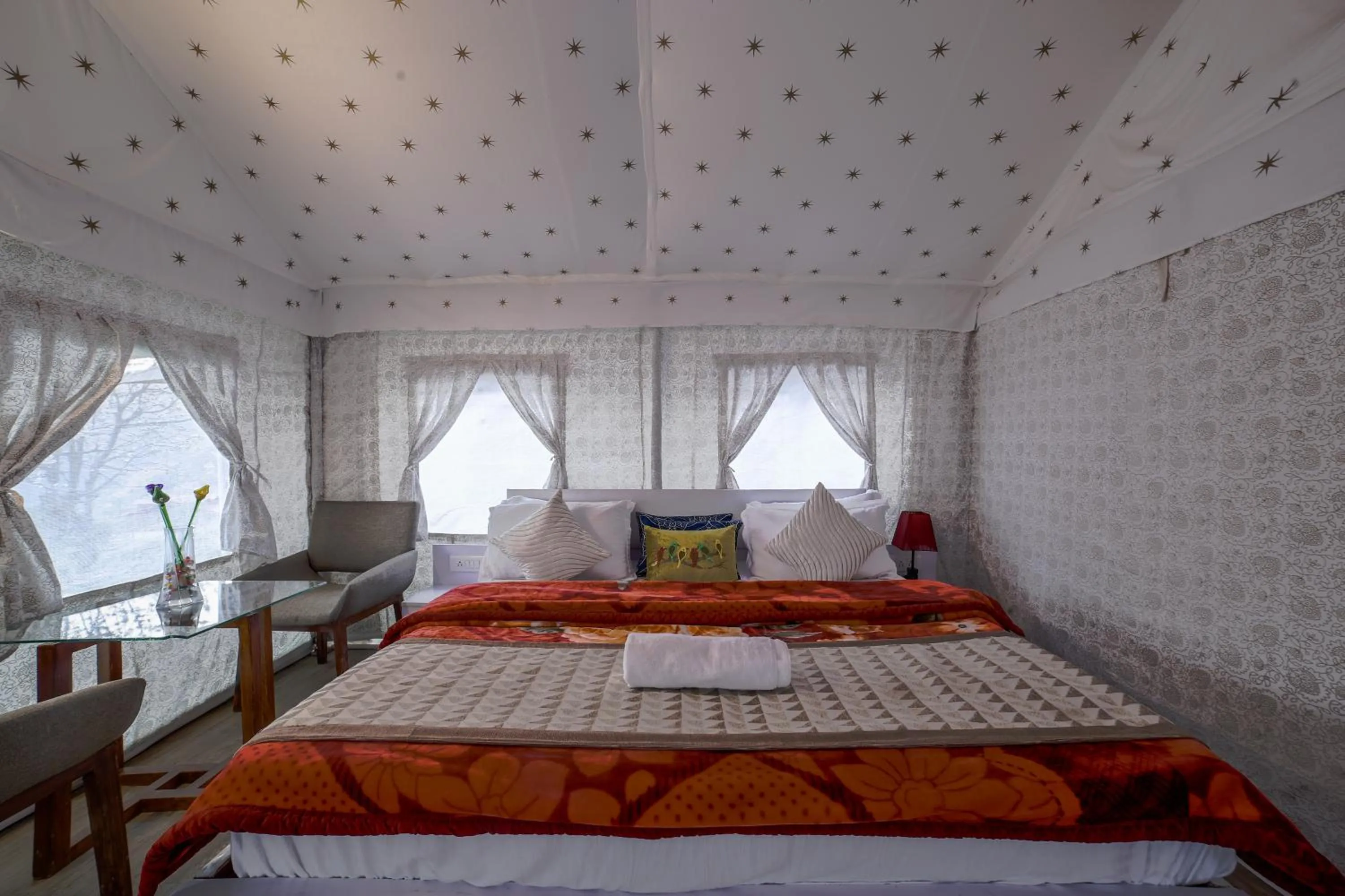 Bed in Dawn N Dusk Glamping tents with quintessential valley view