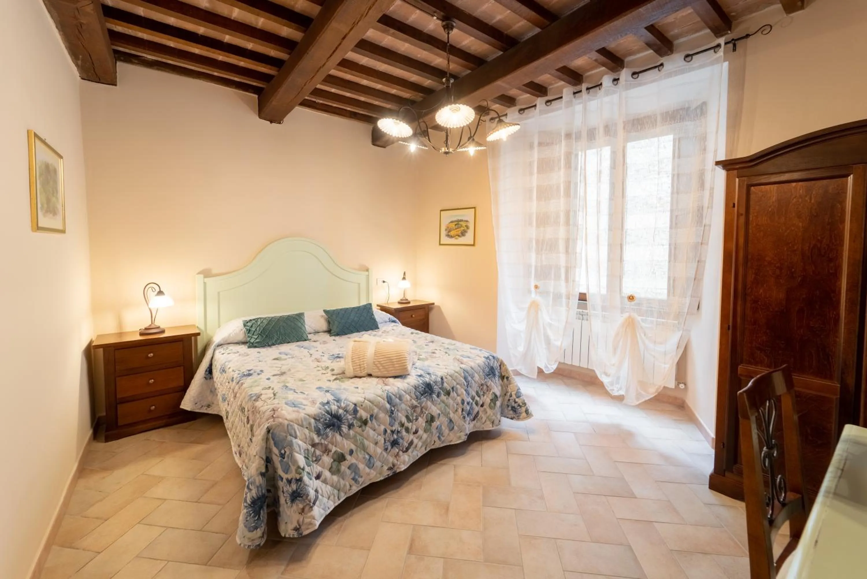 Photo of the whole room, Bed in Albergo La Loggia di San Martino
