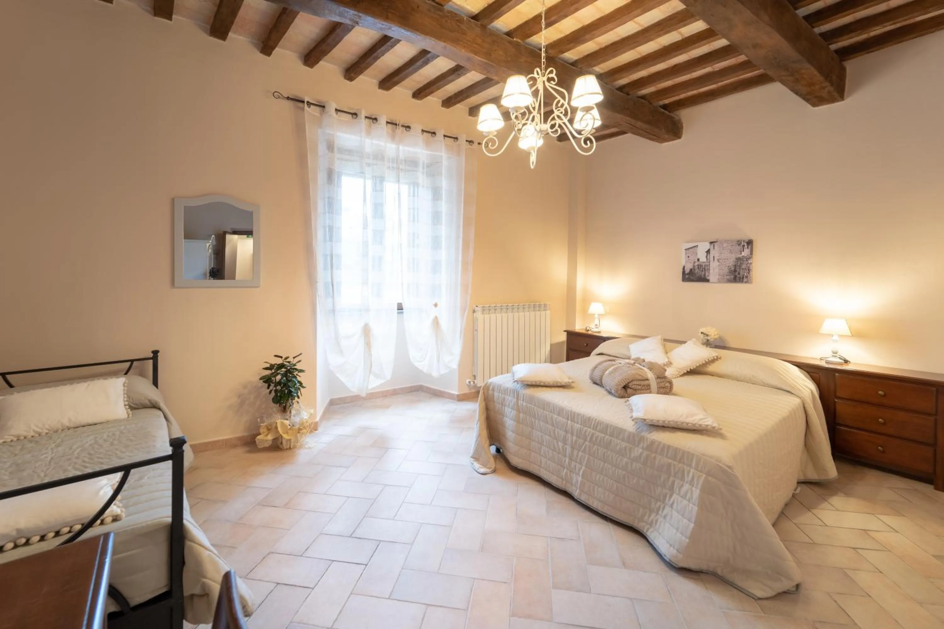 Photo of the whole room, Bed in Albergo La Loggia di San Martino