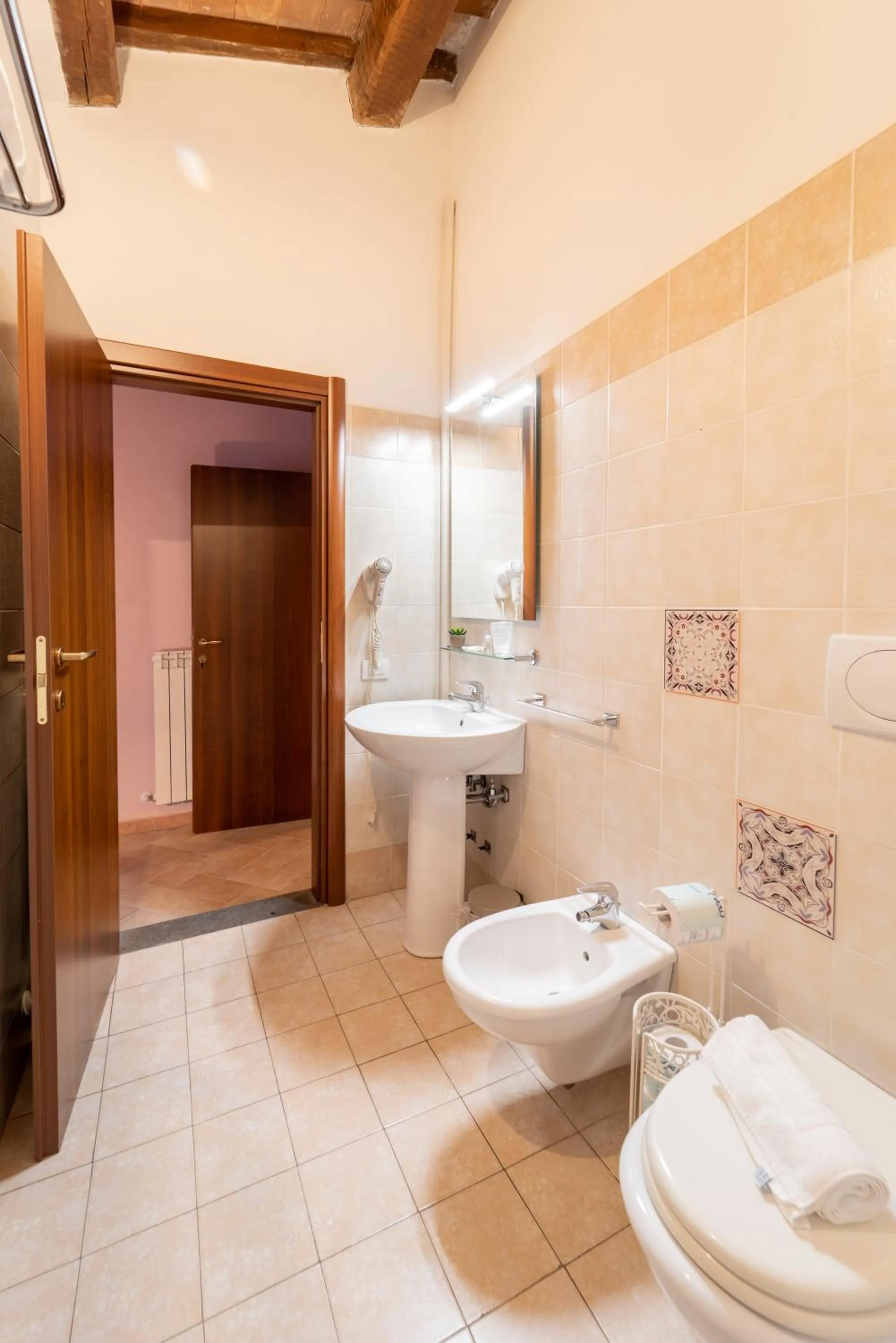 Bathroom in Albergo La Loggia di San Martino