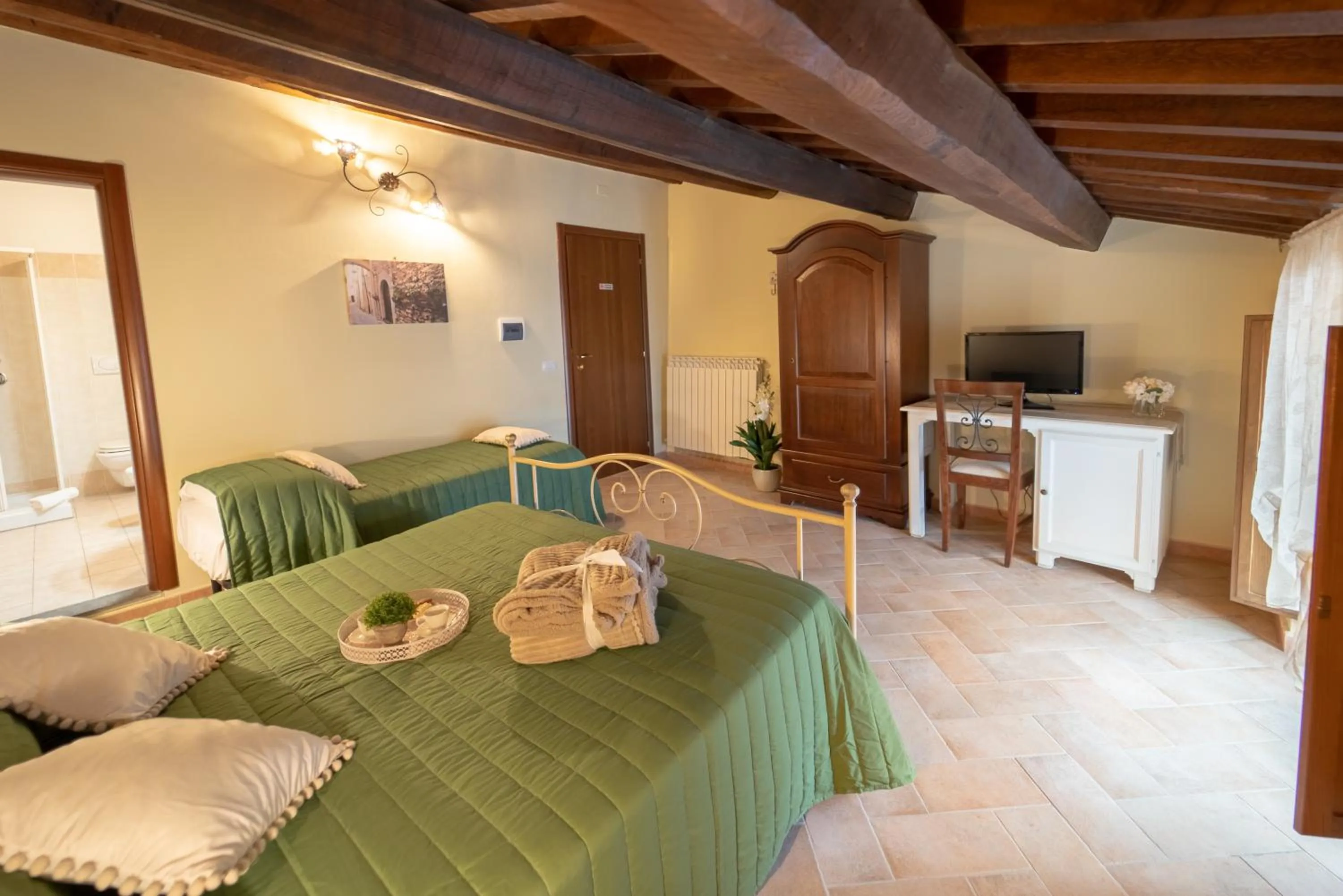 Bedroom, Bed in Albergo La Loggia di San Martino