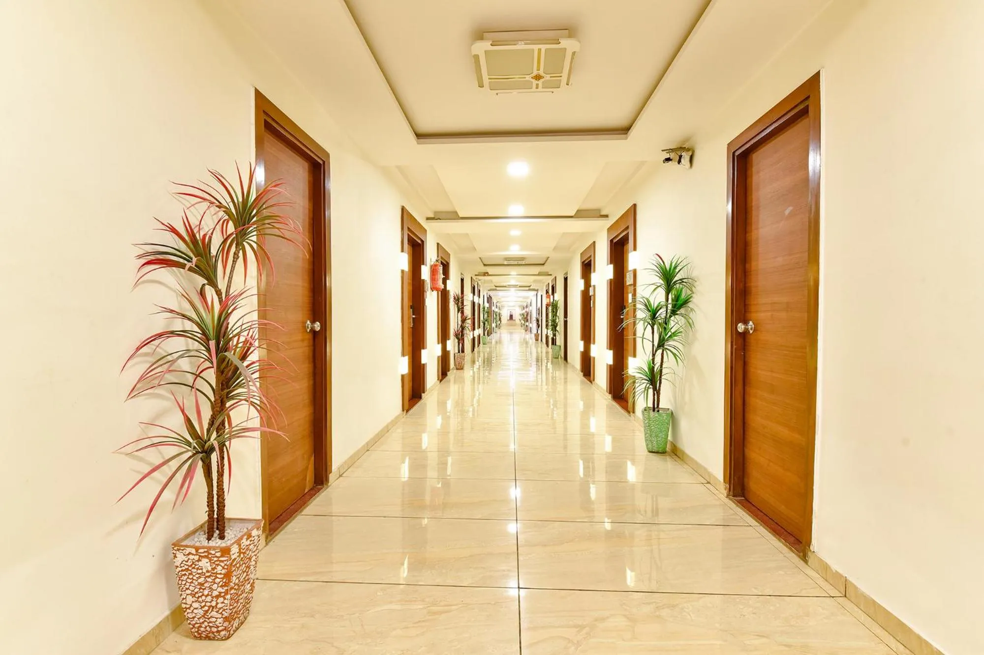 Lobby or reception in FabHotel Hill Park