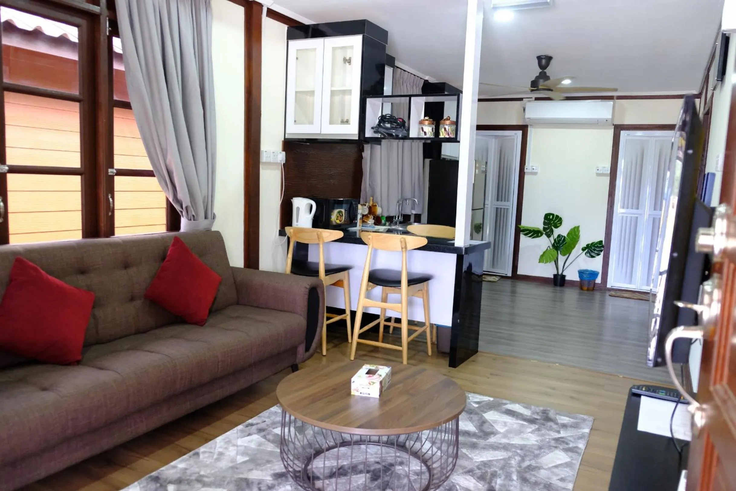 D'Razna Chalet Pantai Seberang Takir