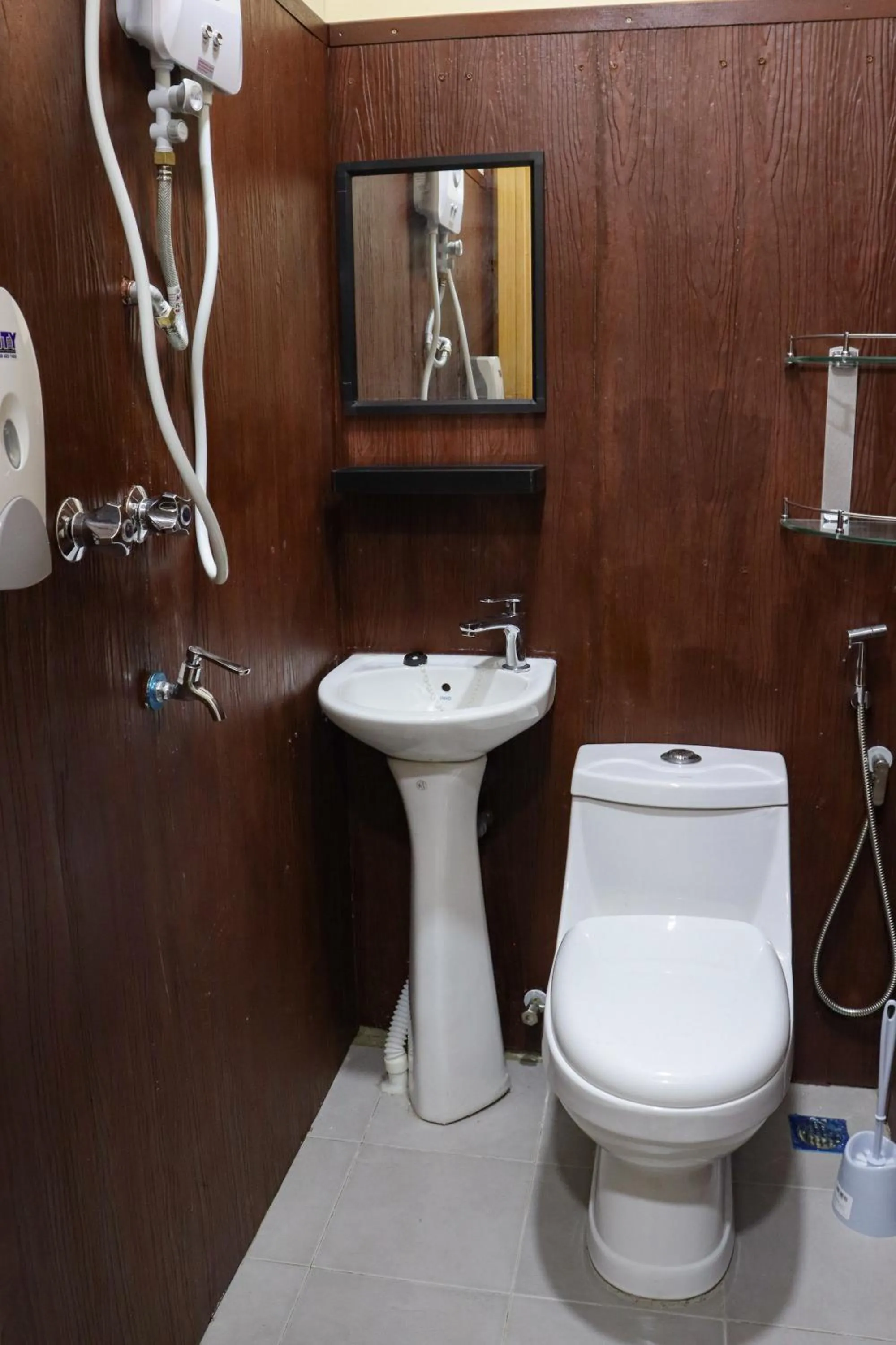 D'Razna Chalet Pantai Seberang Takir