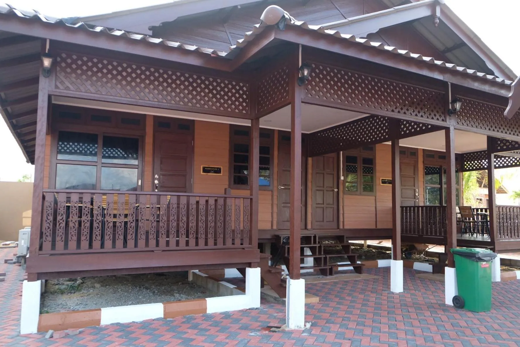 D'Razna Chalet Pantai Seberang Takir