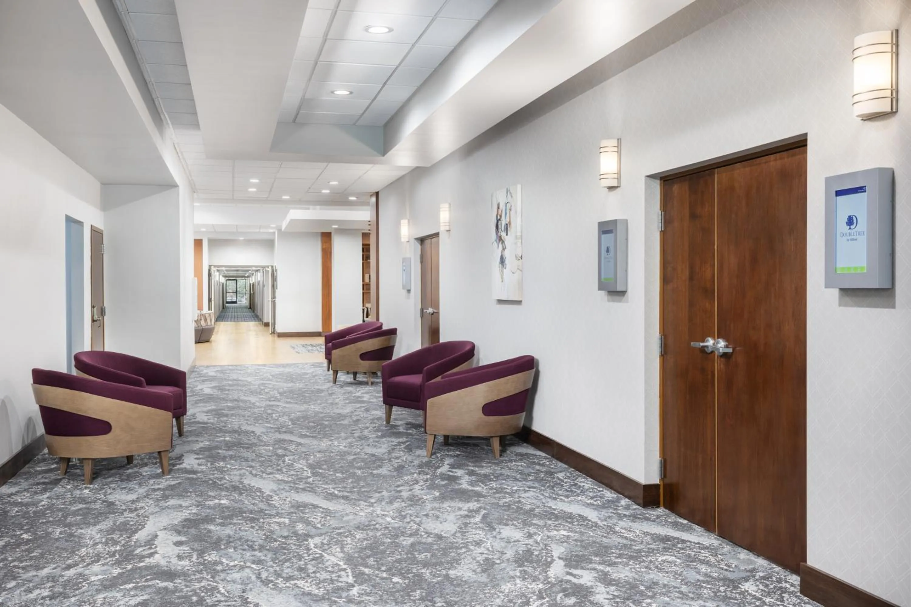Seating area in Doubletree By Hilton Greensboro Airport
