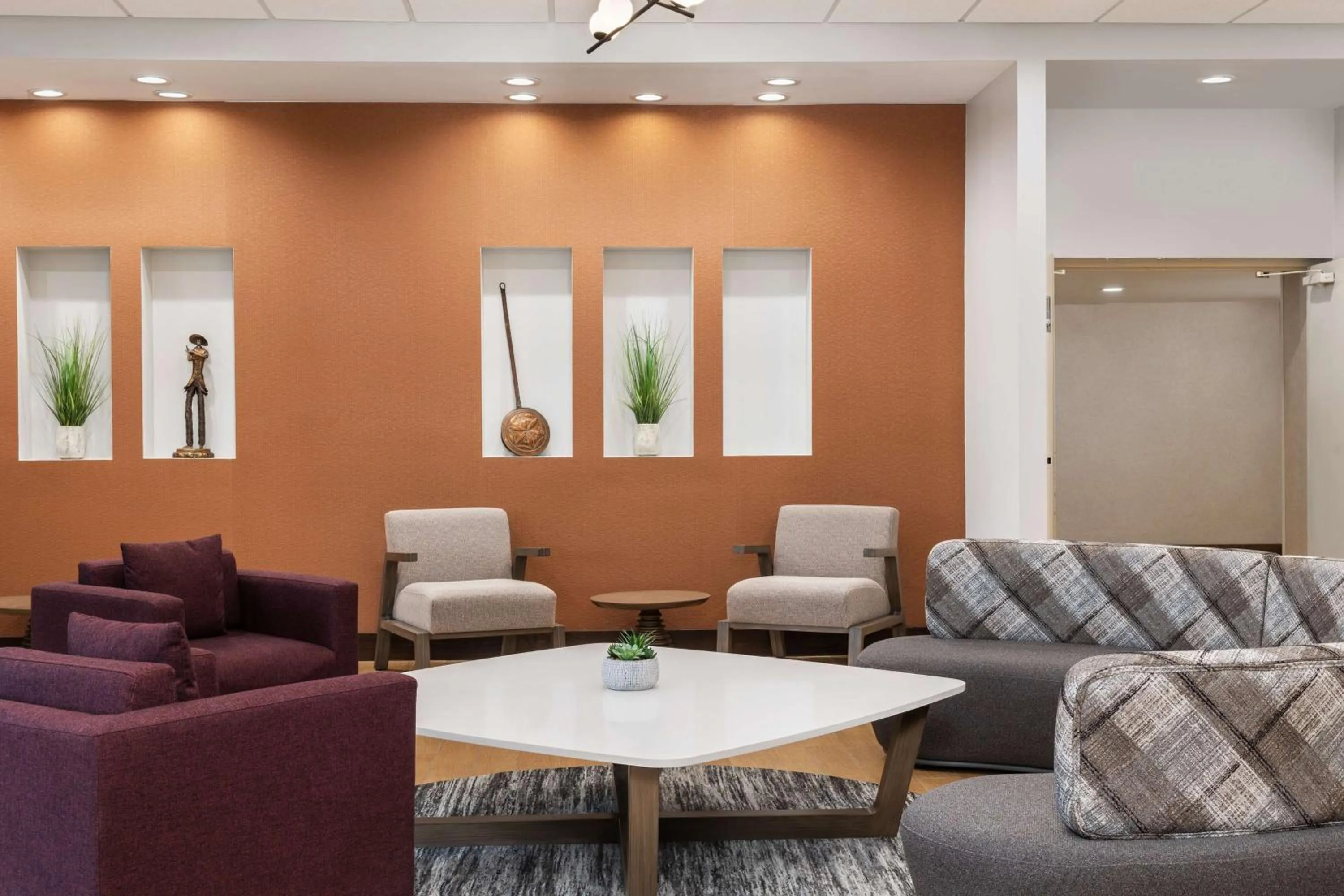 Lobby or reception in Doubletree By Hilton Greensboro Airport