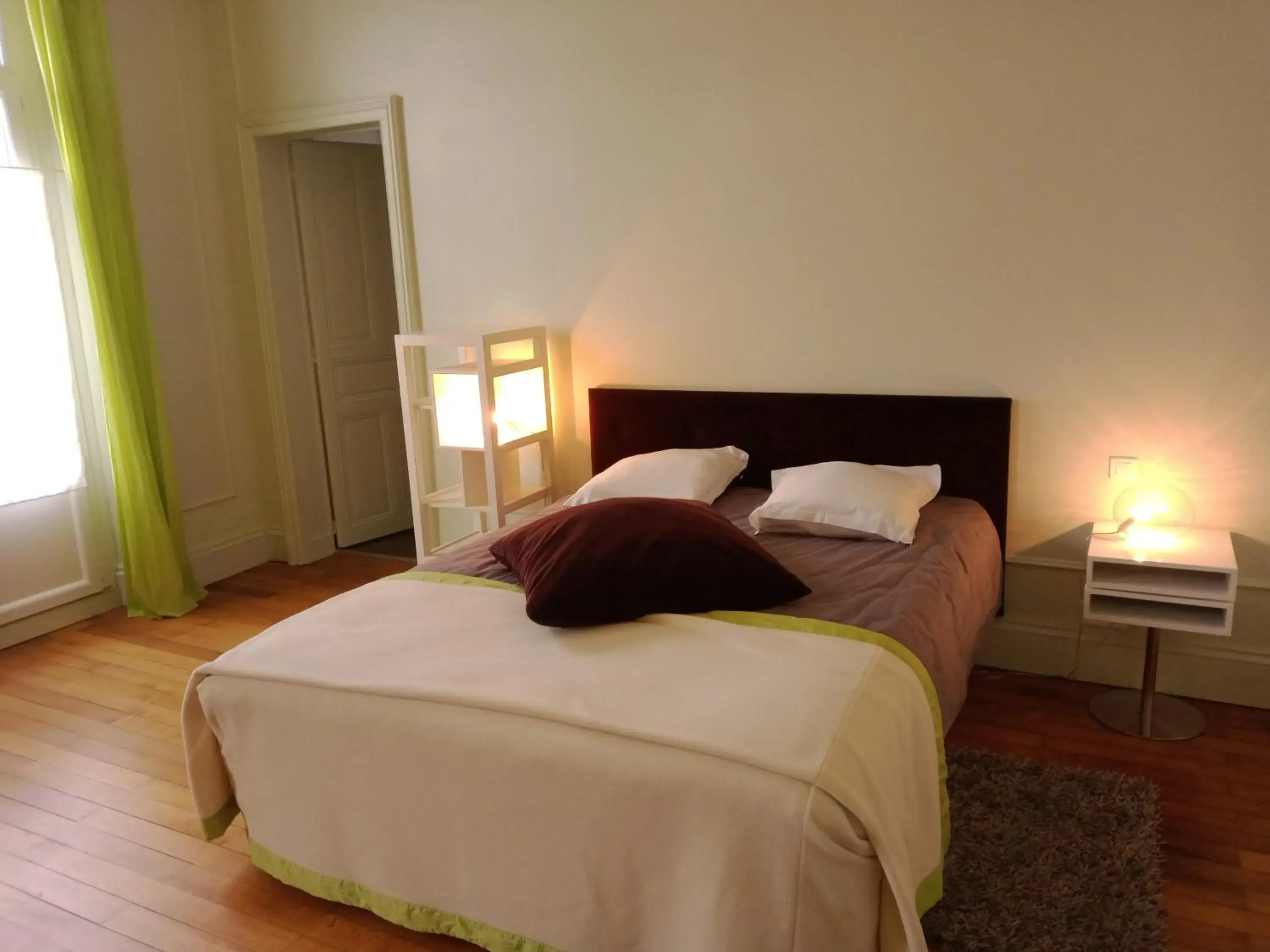 Deluxe Double Room in Chateau du Breuil Deluxe Double Room in Chateau du Breuil