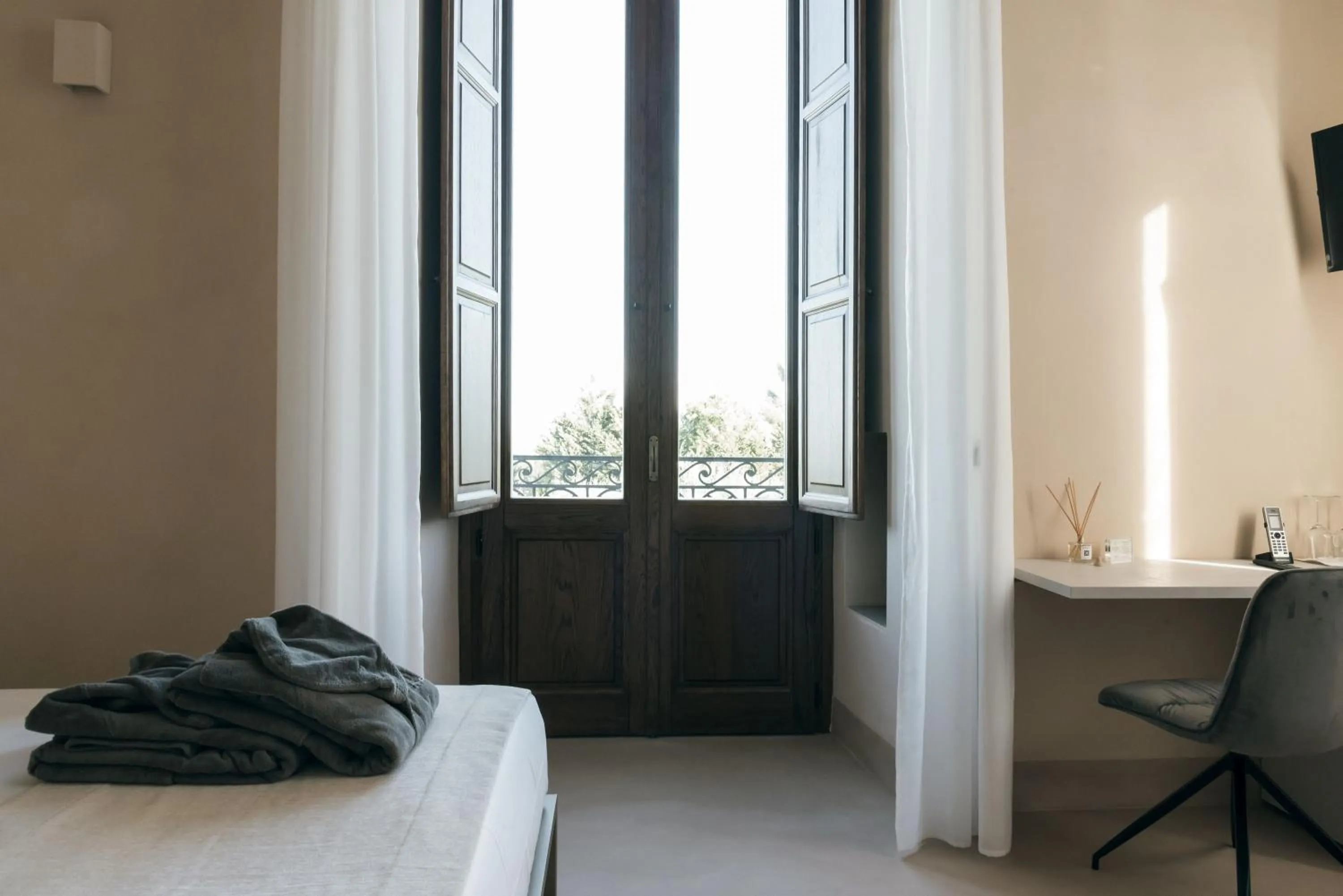 Photo of the whole room, Bed in Villa Pesce 1820 Residenza d'Epoca & SPA