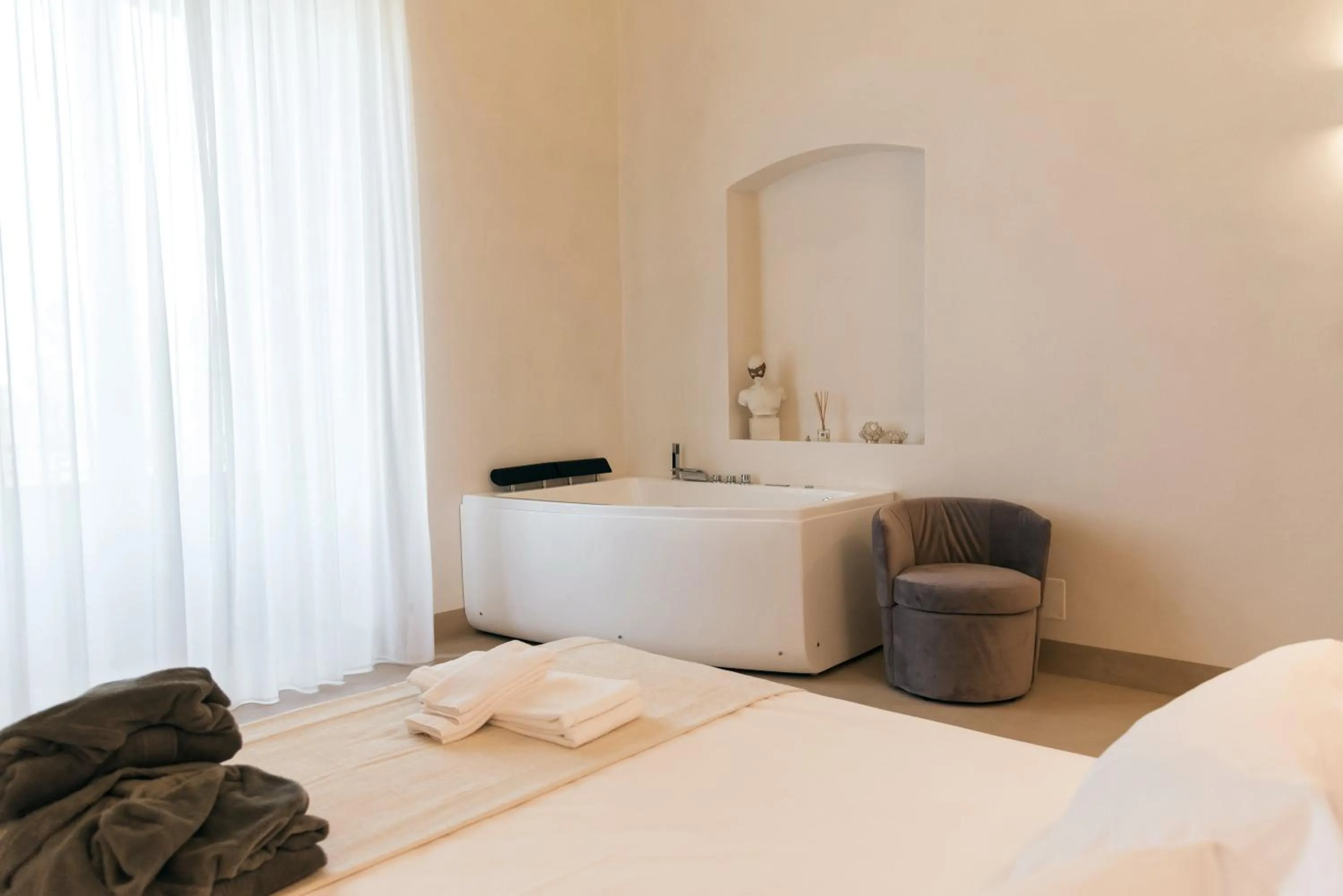 Photo of the whole room, Bed in Villa Pesce 1820 Residenza d'Epoca & SPA