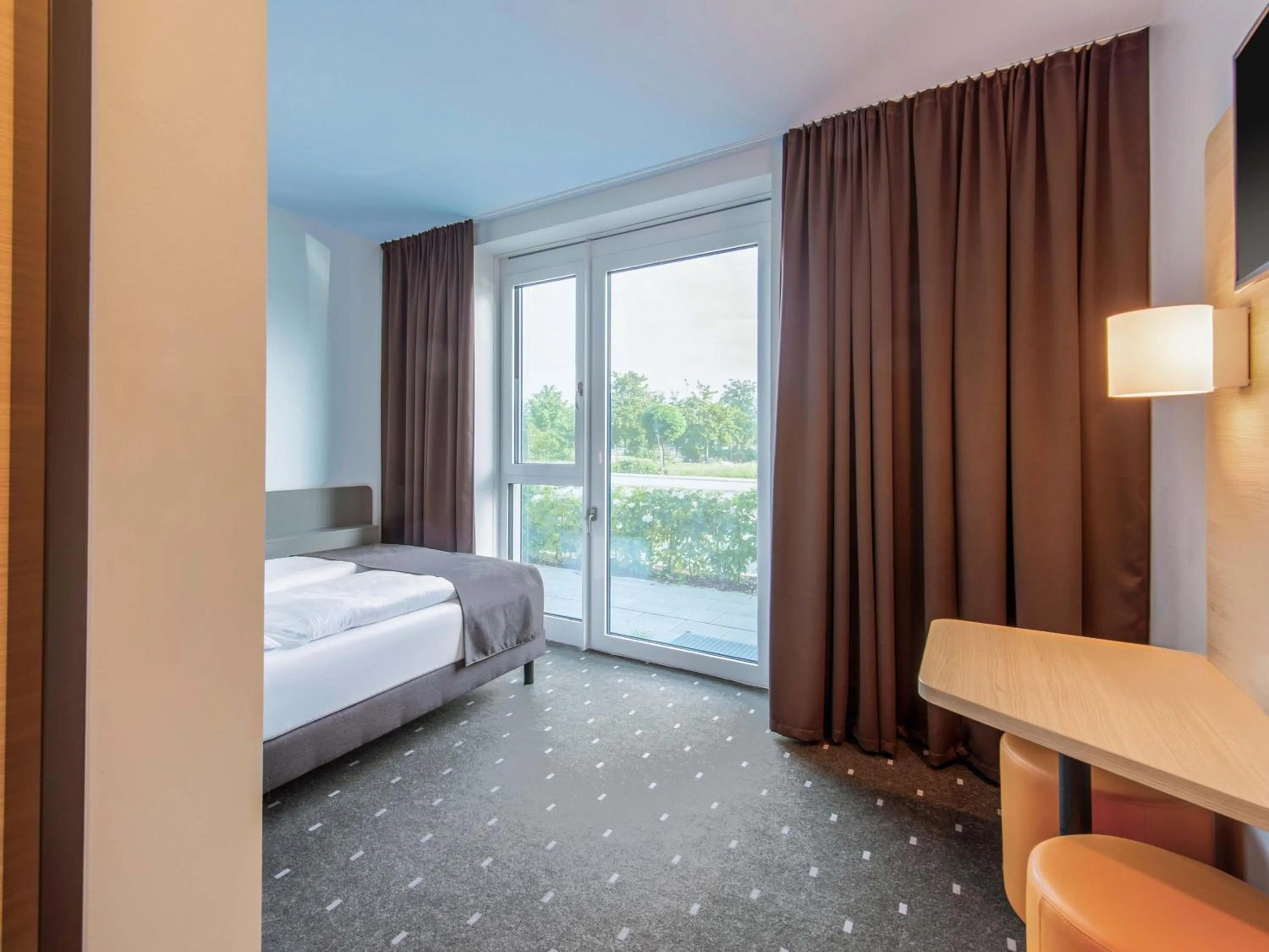 Photo of the whole room, Bed in B&B Hotel Augsburg-Nord