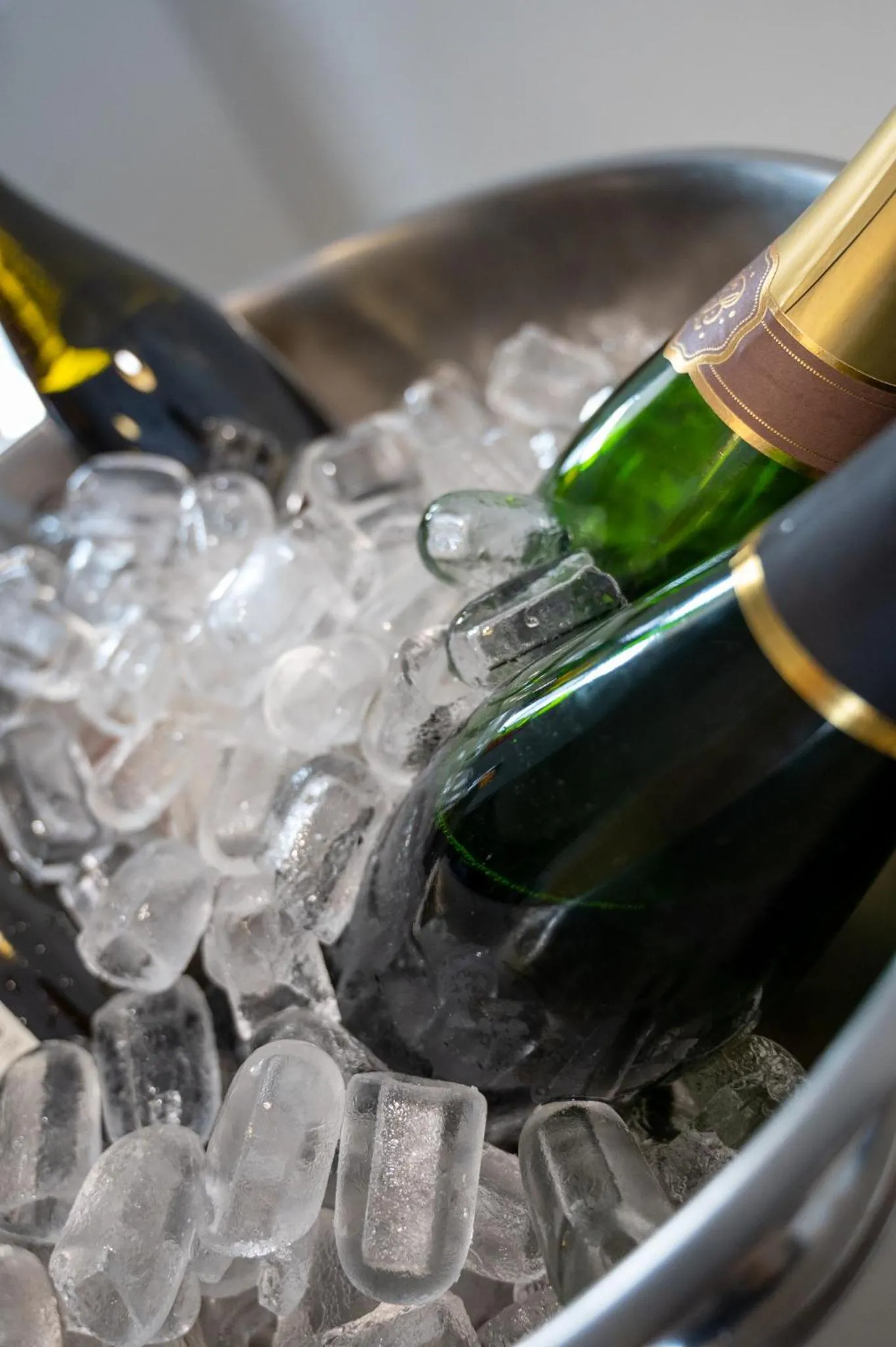 Alcoholic drinks in Hôtel - Restaurant Le MITIGANA