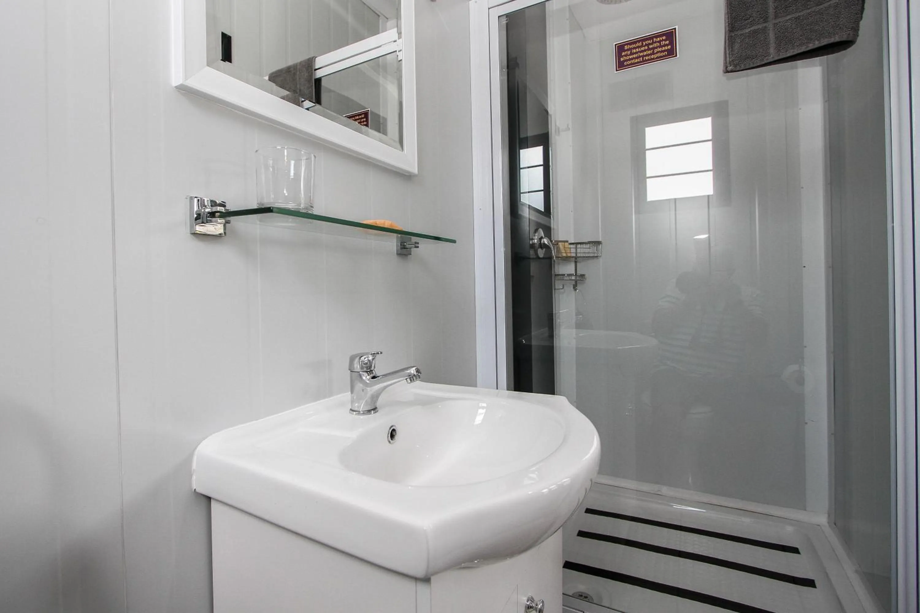 Shower in SleepOver Orpen Gate