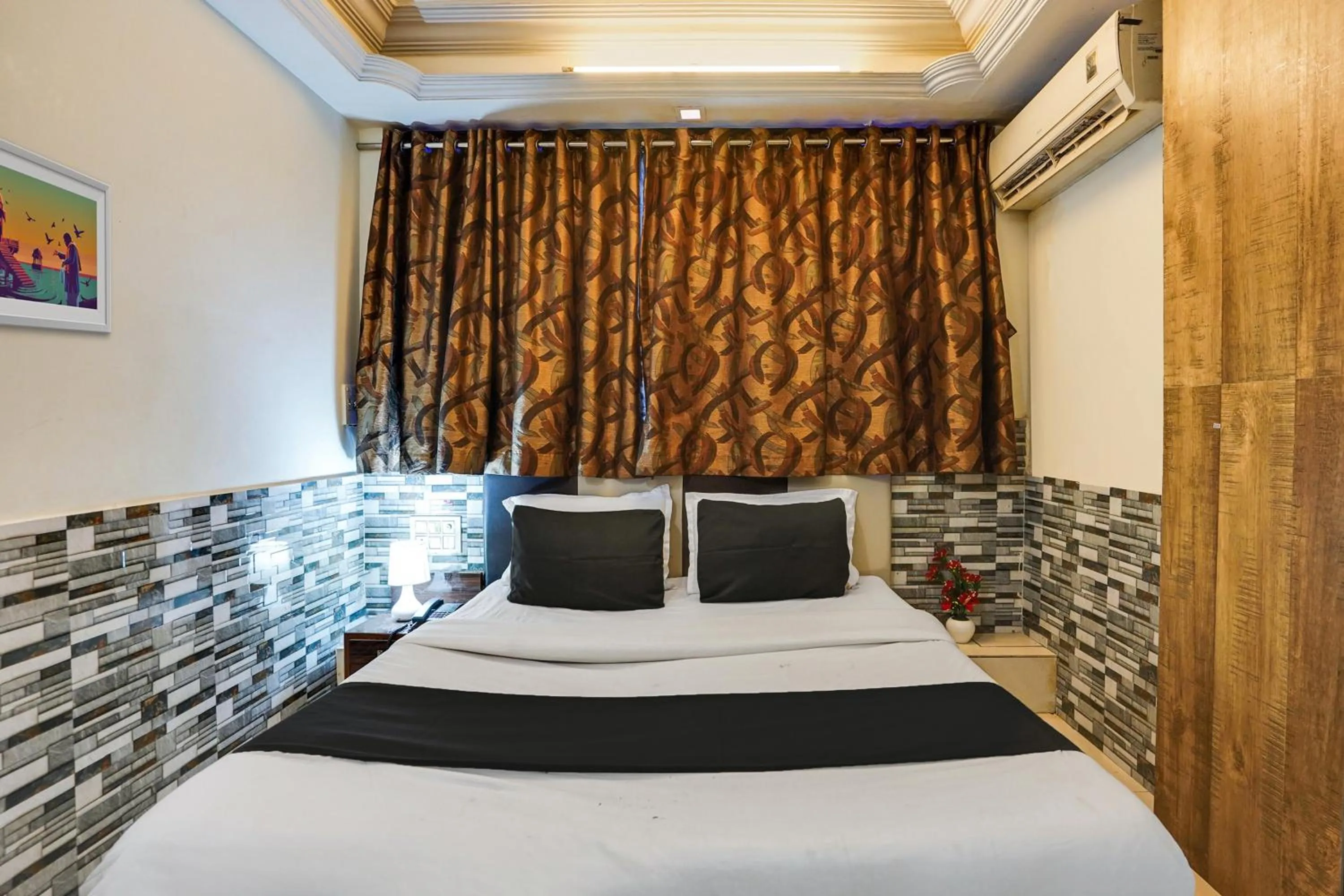 Bedroom, Bed in Hotel O Kanchan Palace