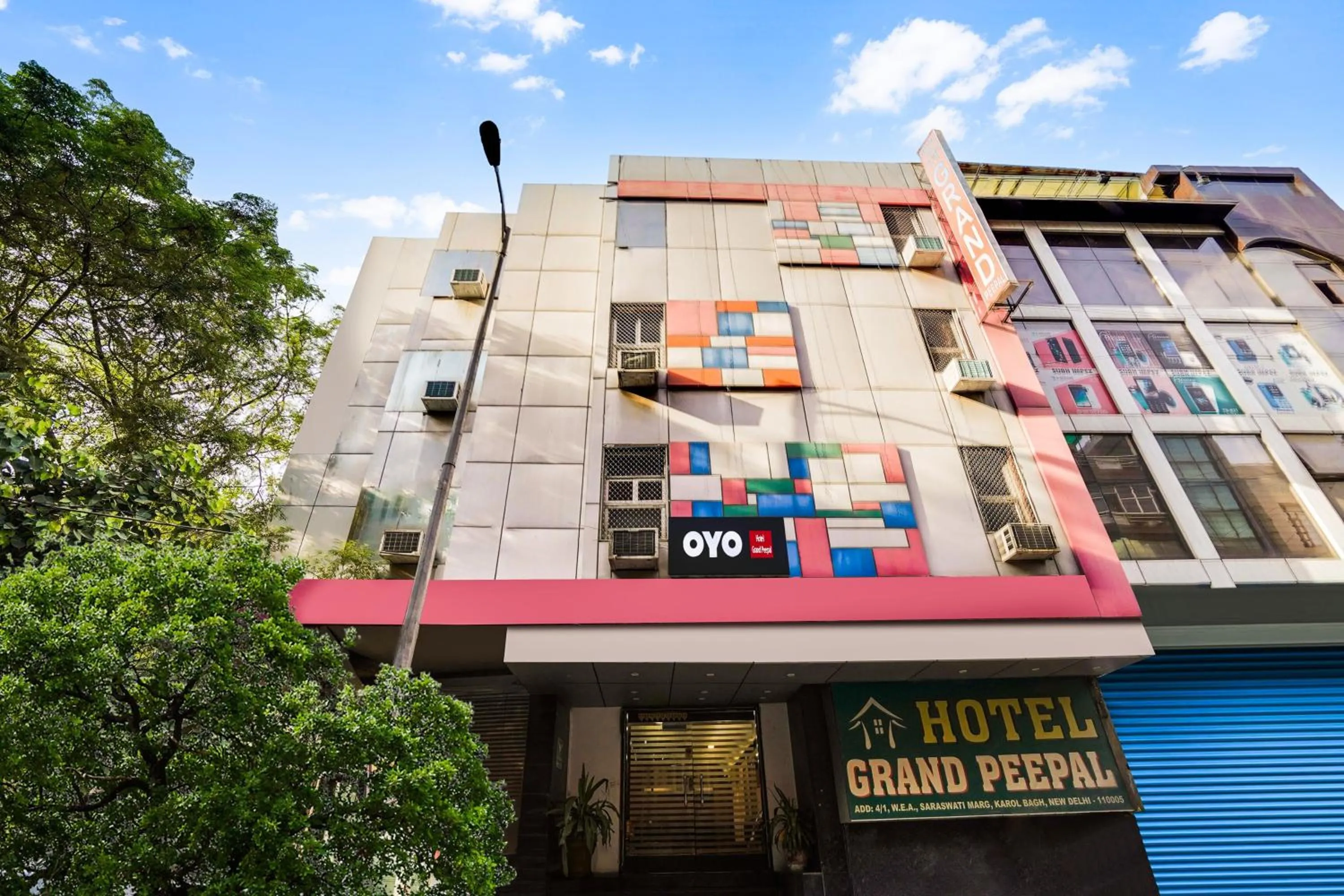 Facade/entrance in Hotel O Grand Peepal