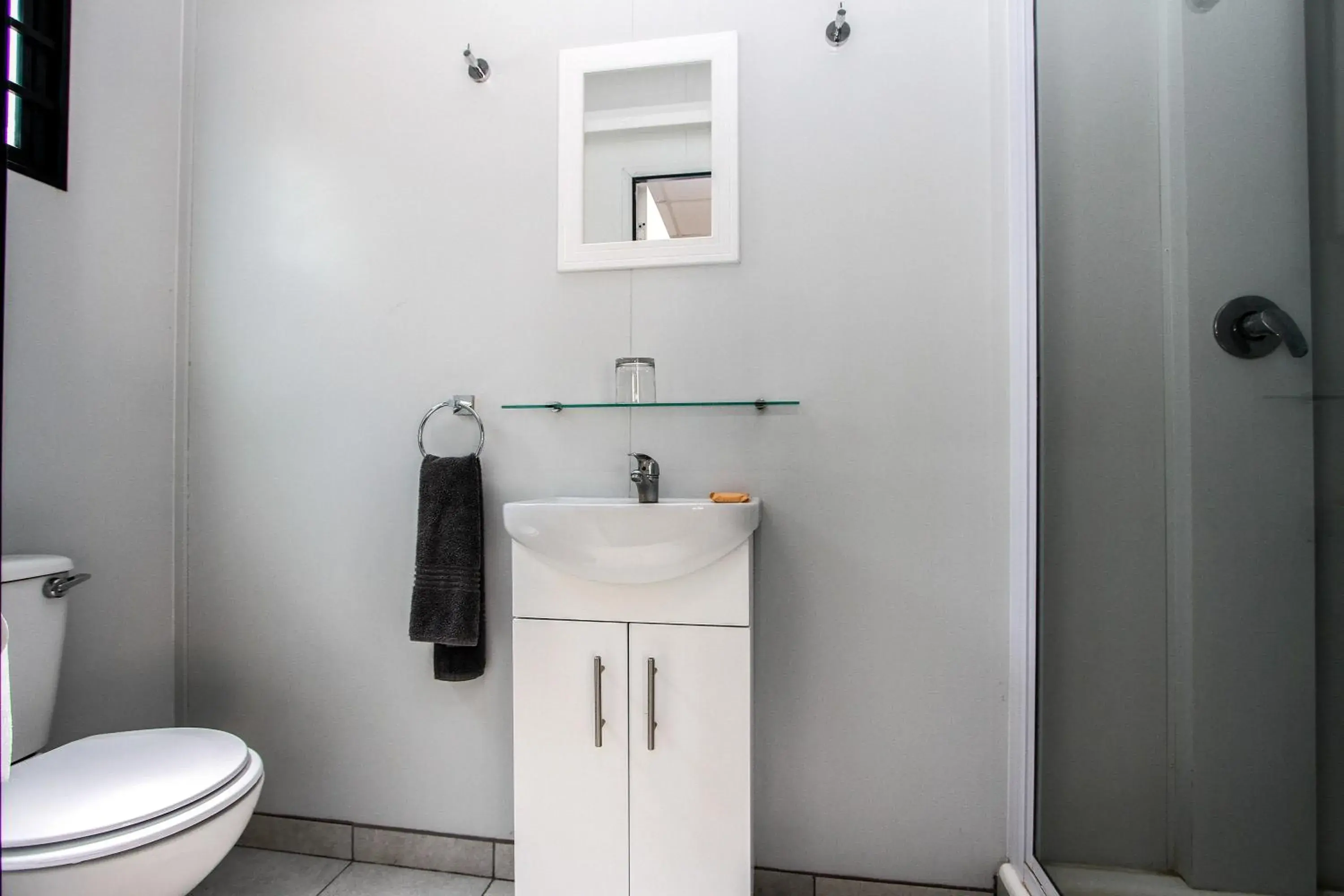 Double Room in SleepOver Beitbridge Double Room in SleepOver Beitbridge