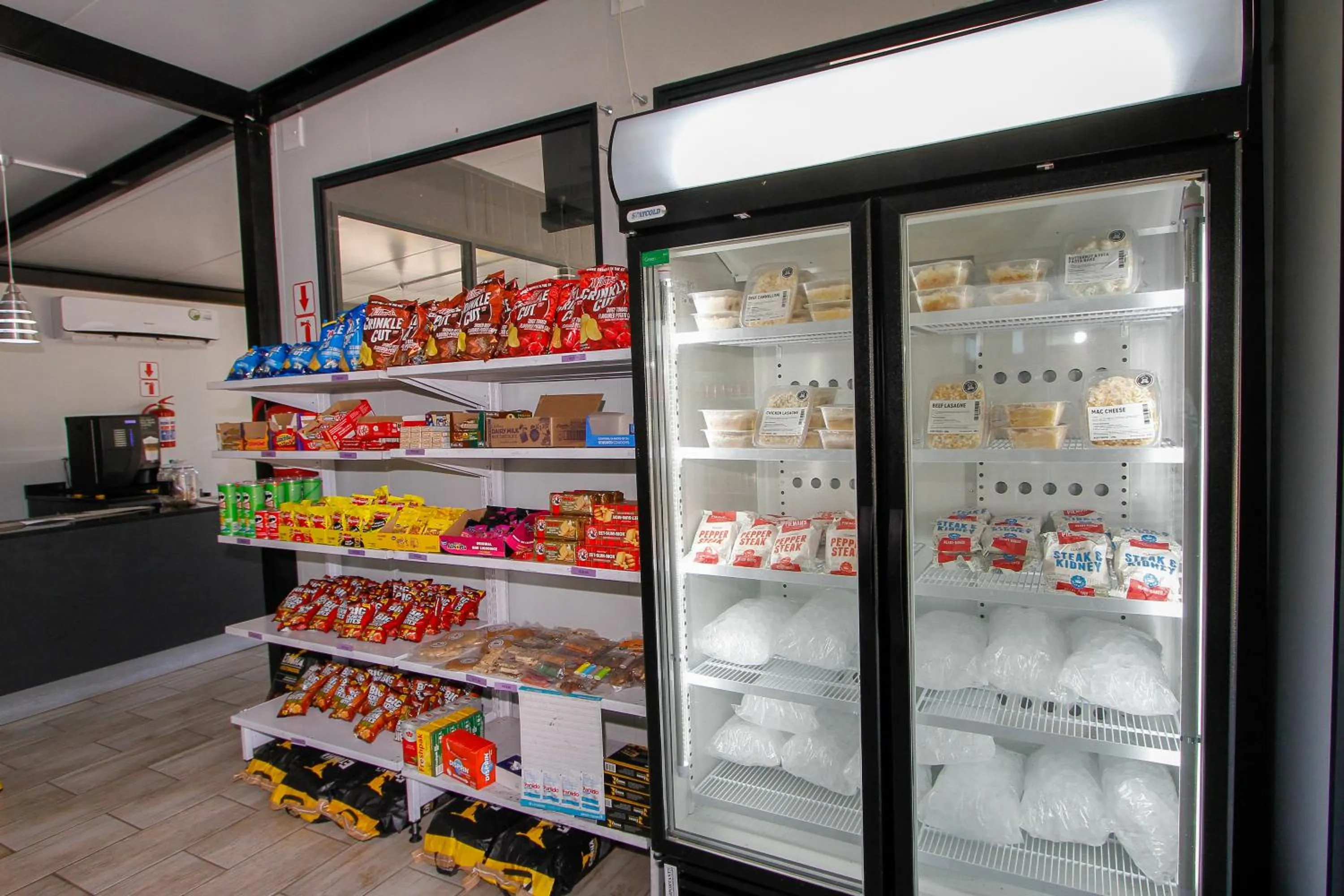 Supermarket/grocery shop in SleepOver Beitbridge